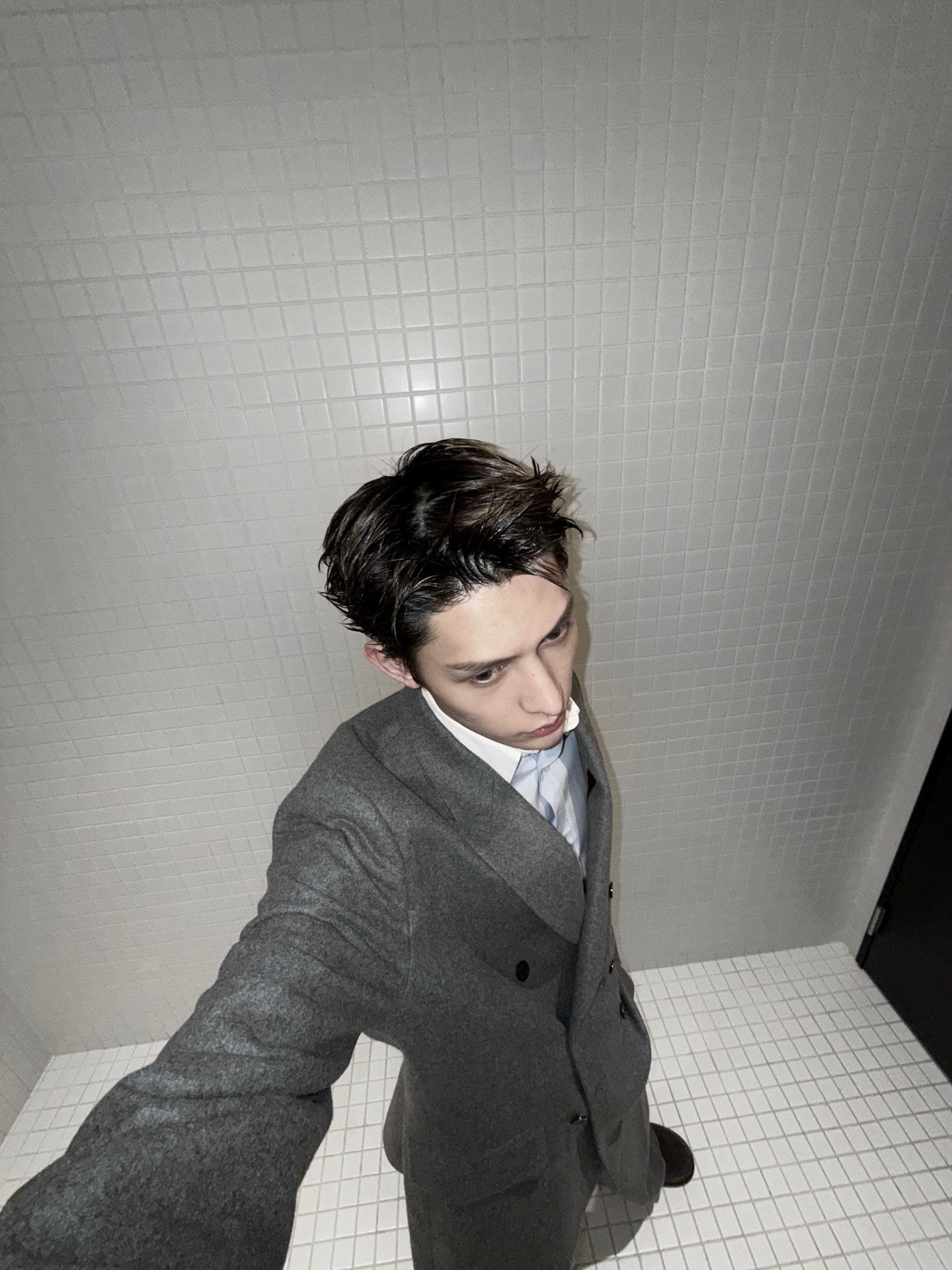 Hinh anh Liệu James CORTIS sẽ chinh phục được các nhà mốt xa xỉ? 17