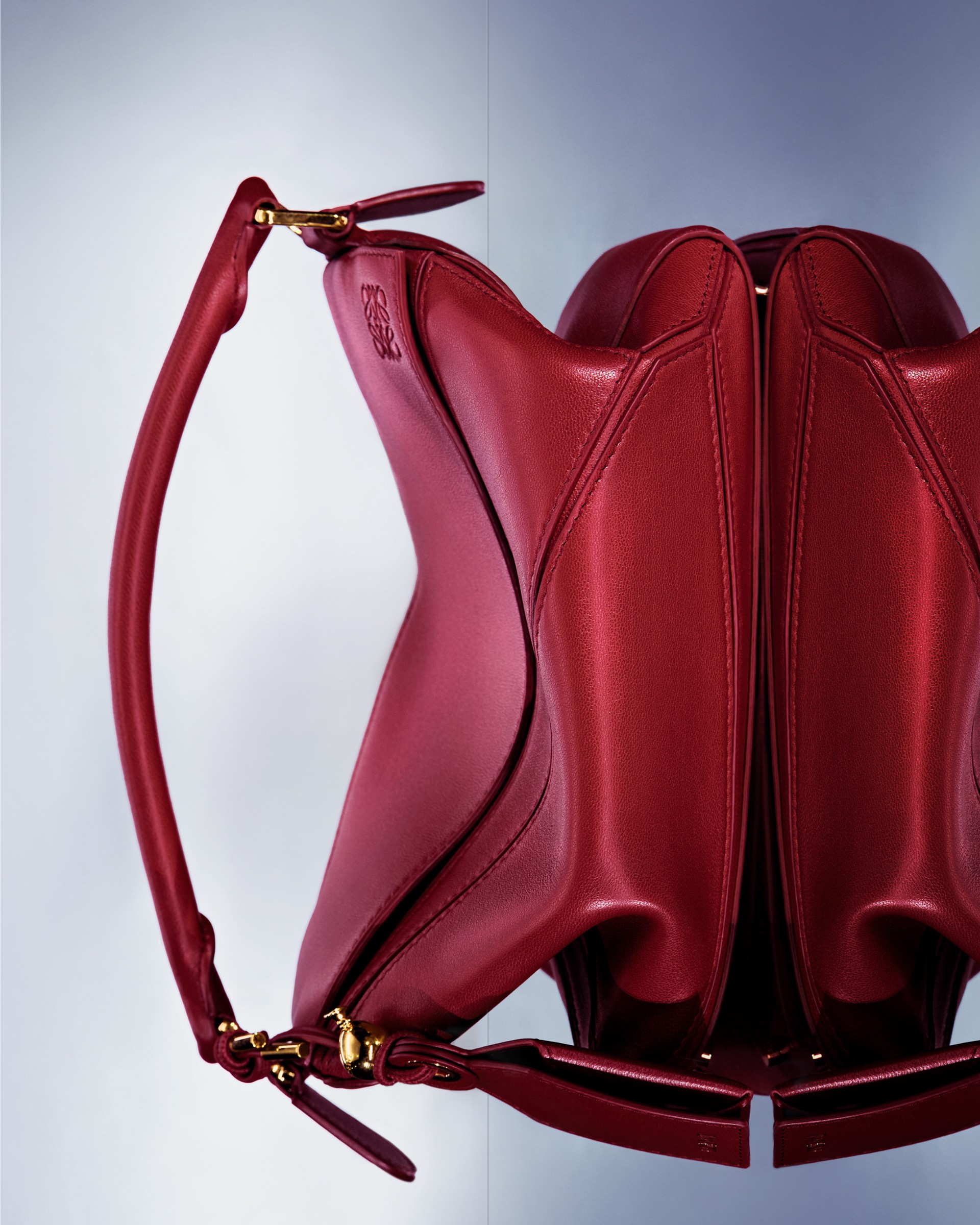 Hinh anh Vương Nhất Bác diện Ballet Runner, đón xuân Bính Ngọ cùng LOEWE 7