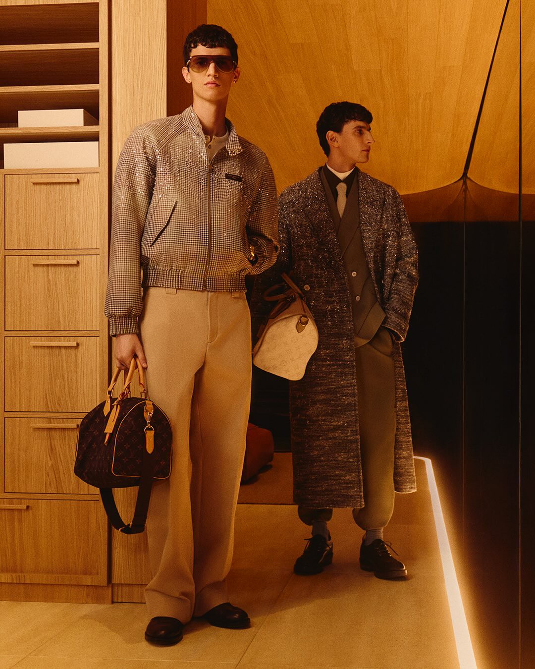 Hinh anh Trường tồn trong chất liệu 7