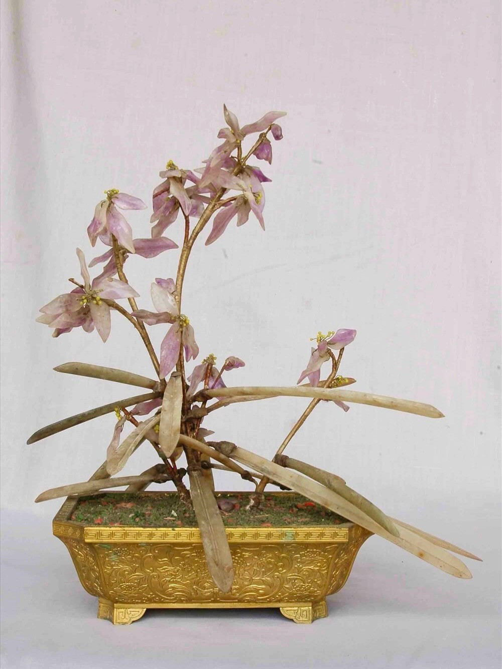 Hinh anh Thăm sử Triều Nguyễn, thưởng “Cành Vàng Lá Ngọc” PHAN HUY Haute Couture SS26 17