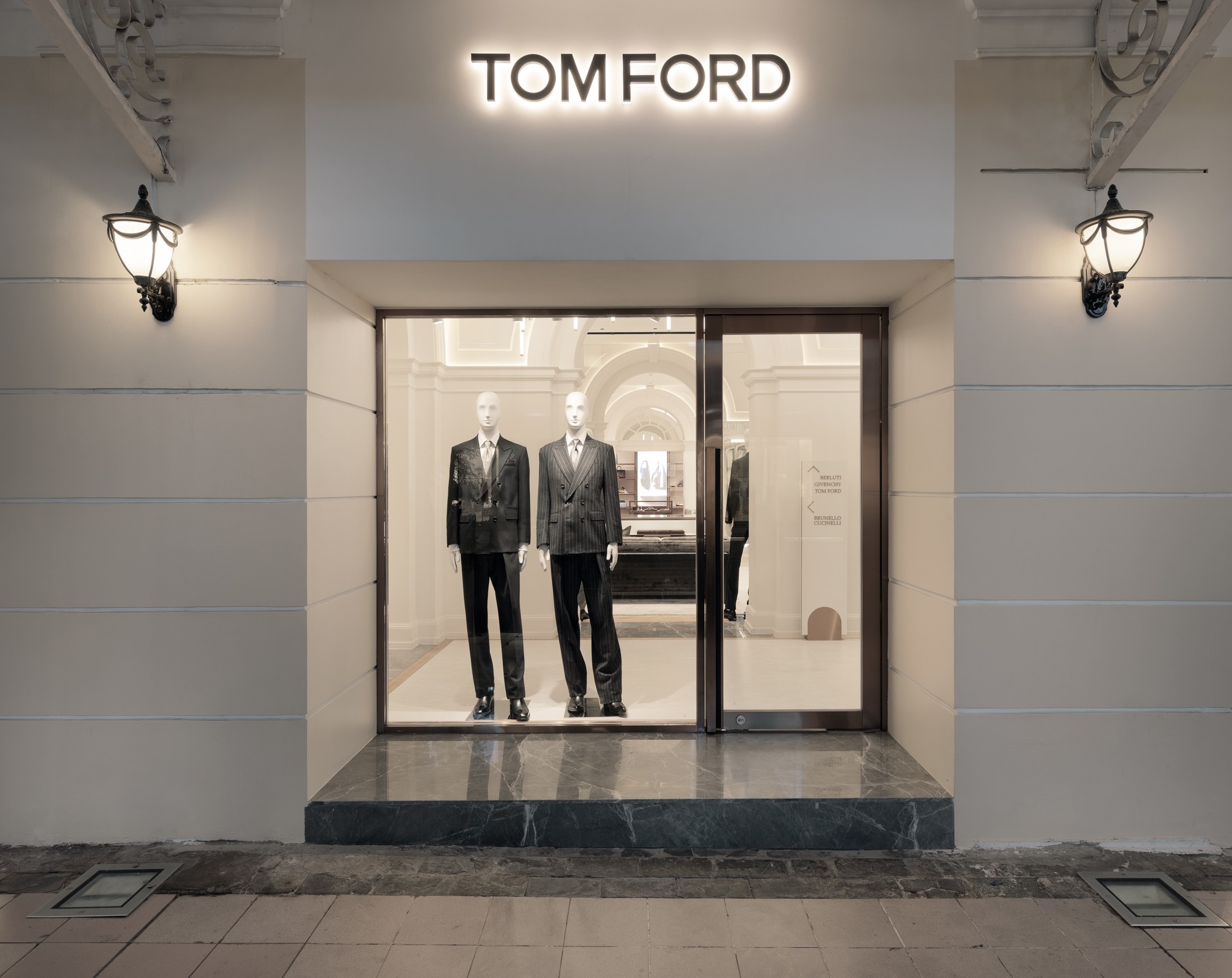 Hinh anh SIS Continental khai trương: Đế chế xa xỉ gia nhập mô hình đa thương hiệu 3