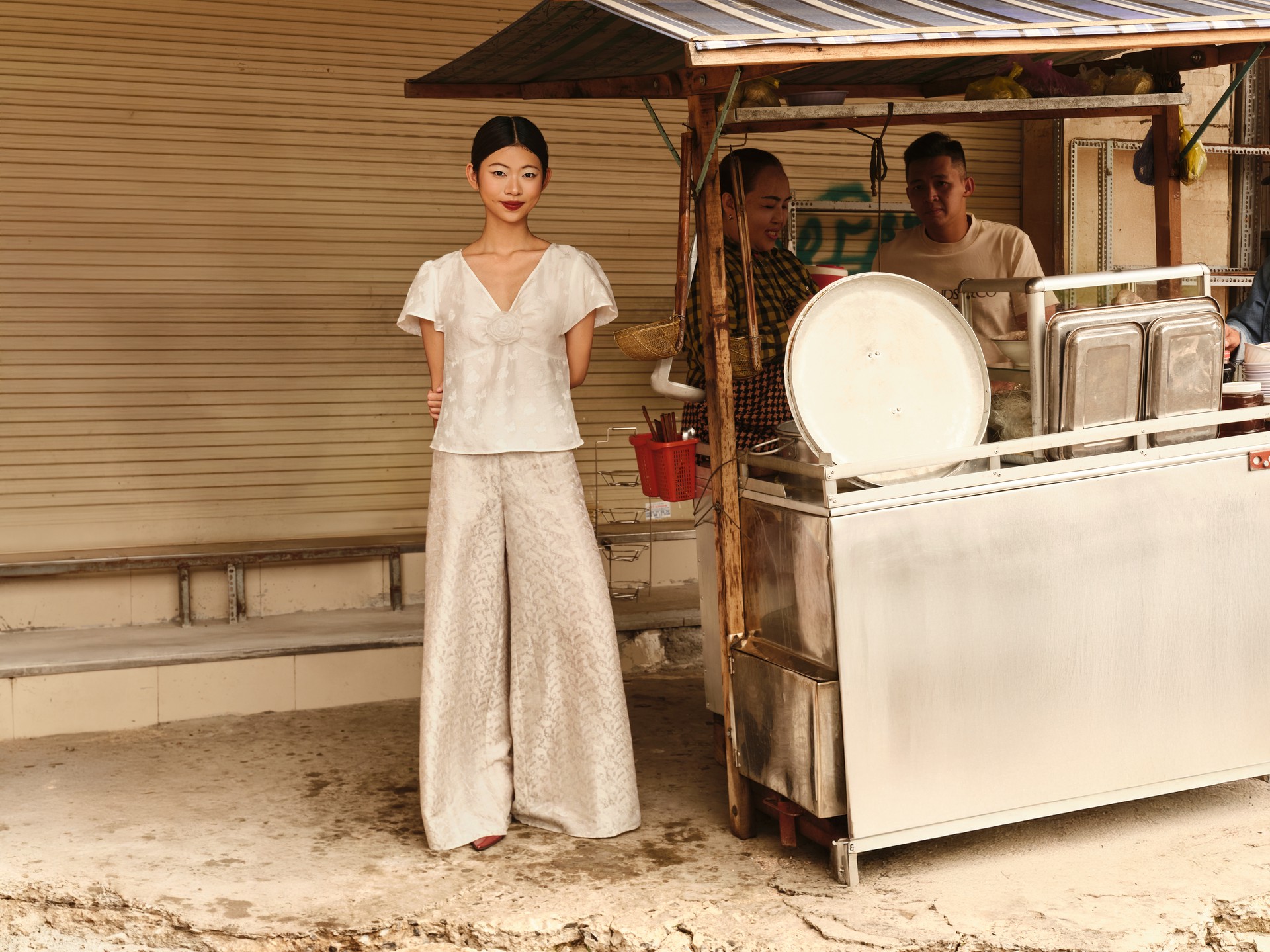 Hinh anh TheBlueTshirt và nỗ lực trẻ hóa lụa tơ tằm thủ công mùa Tết 2026 5