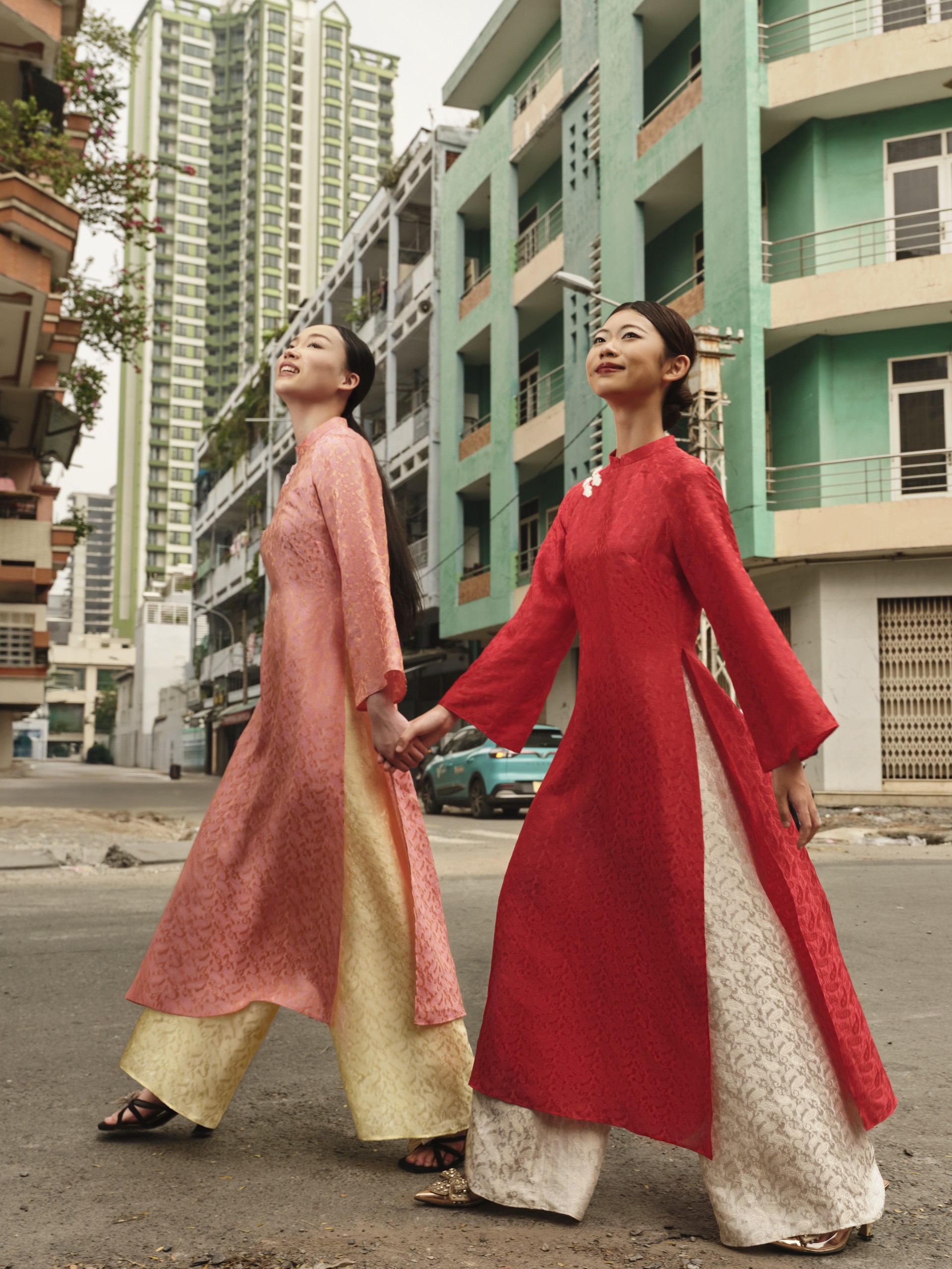 Hinh anh TheBlueTshirt và nỗ lực trẻ hóa lụa tơ tằm thủ công mùa Tết 2026 11