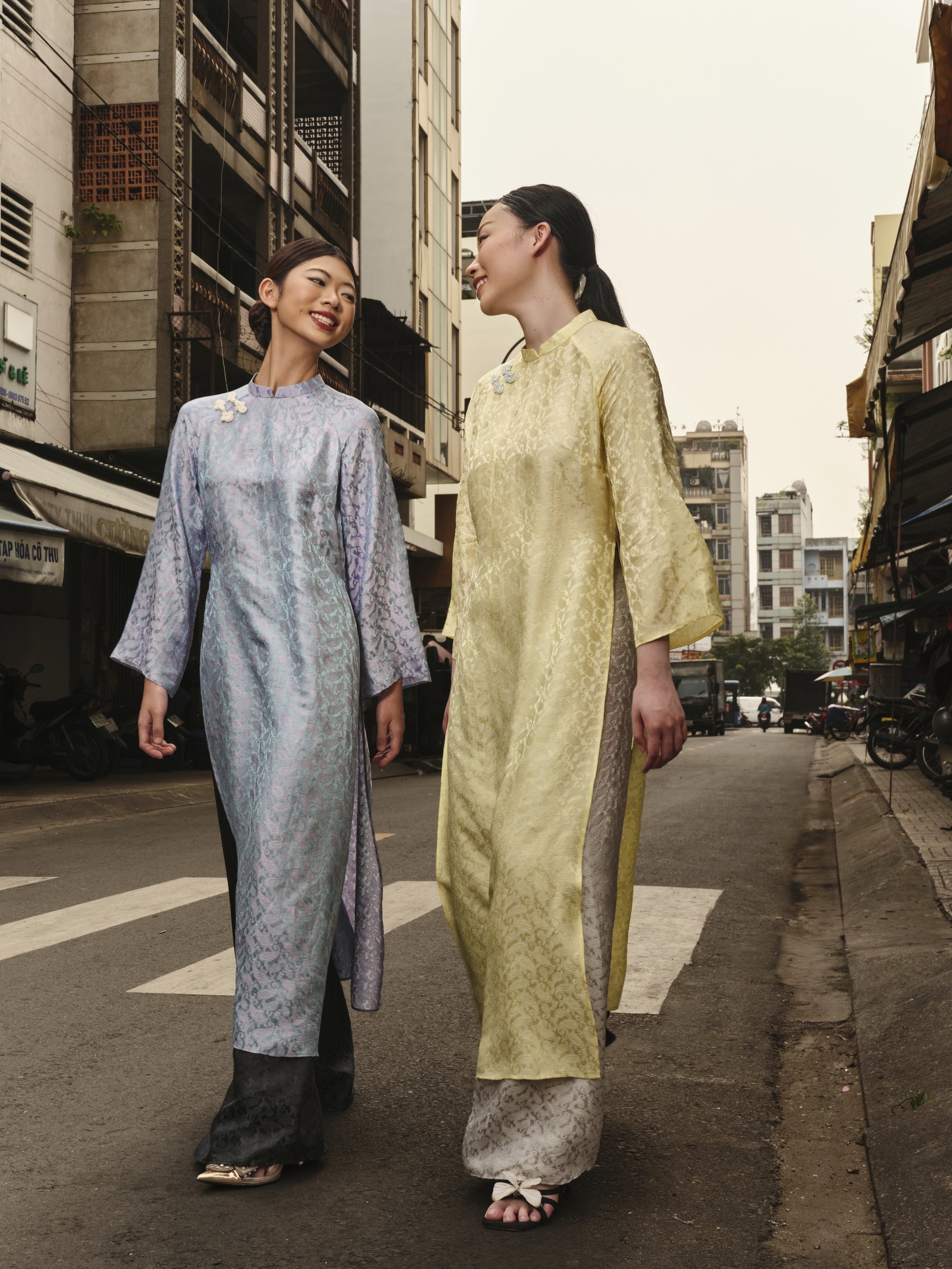 Hinh anh TheBlueTshirt và nỗ lực trẻ hóa lụa tơ tằm thủ công mùa Tết 2026 6