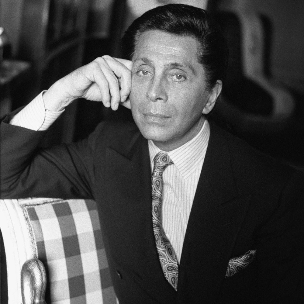 Hinh anh Cuộc đời của ông đã luôn là ngọn hải đăng trong hành trình không ngừng tìm kiếm cái đẹp, chính nhờ sự dẫn dắt của vẻ đẹp ấy, chúng tôi sẽ tiếp tục tôn vinh ông trong niềm ký ức trân trọng nhất. 1