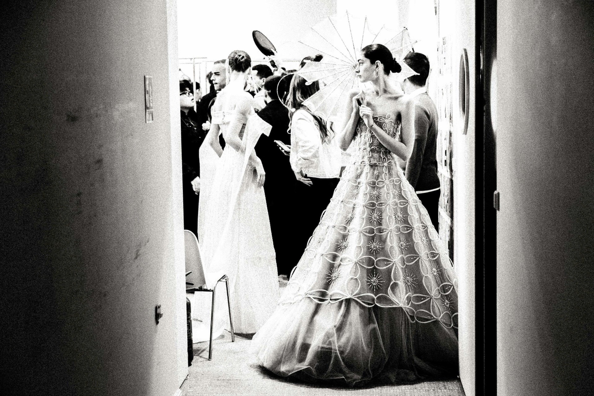 Hinh anh Thăm sử Triều Nguyễn, thưởng “Cành Vàng Lá Ngọc” PHAN HUY Haute Couture SS26 2