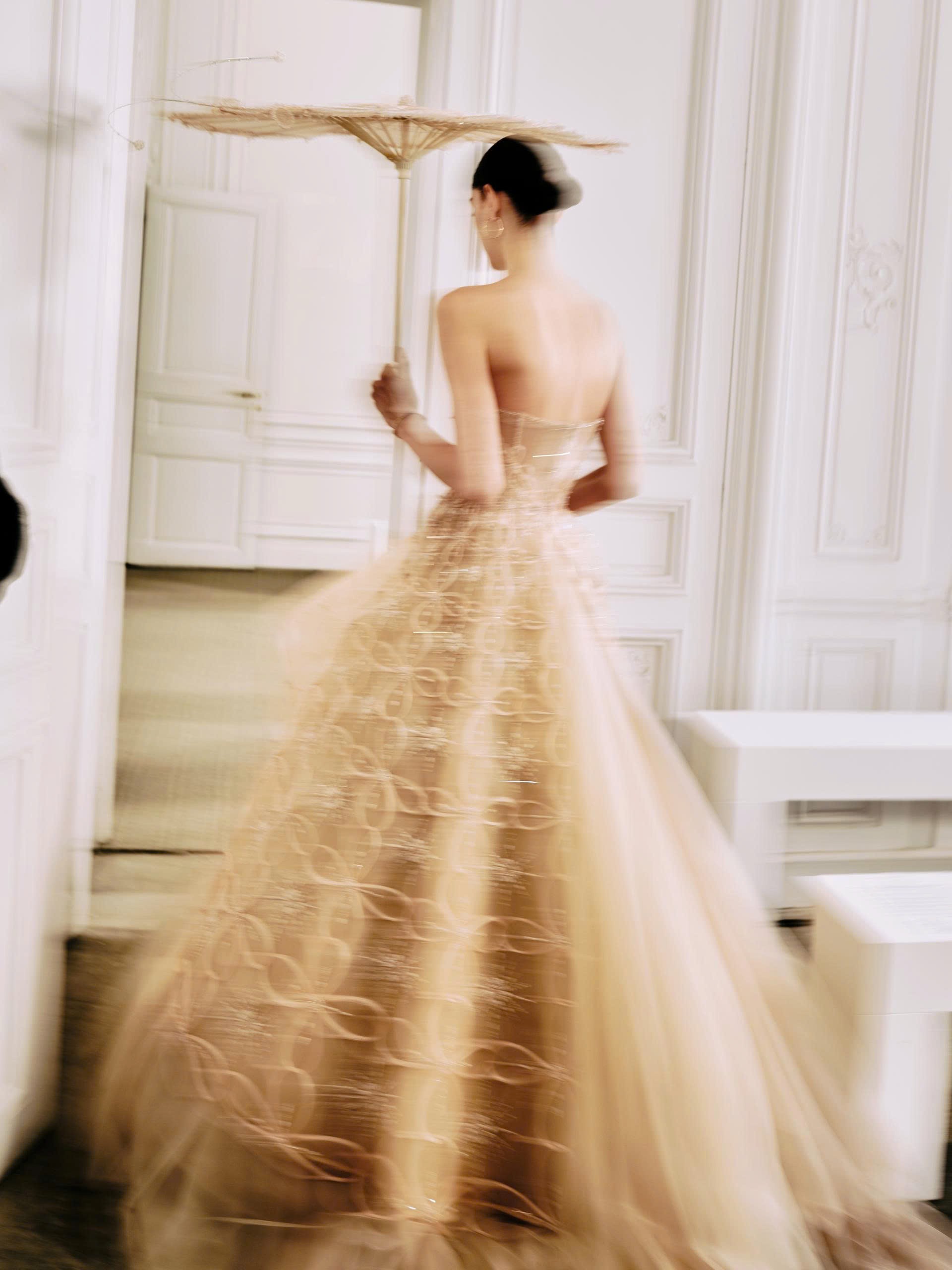 Hinh anh Thăm sử Triều Nguyễn, thưởng “Cành Vàng Lá Ngọc” PHAN HUY Haute Couture SS26 58