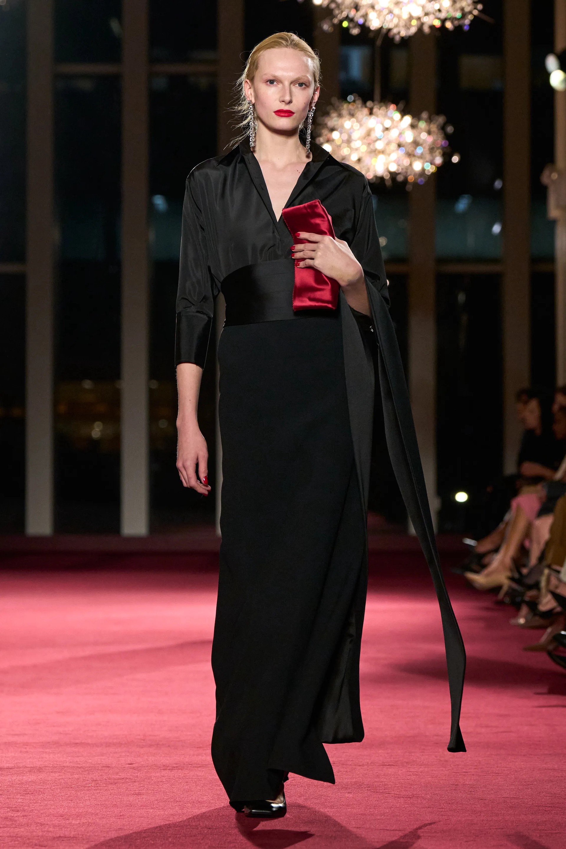 Hinh anh "Váy cocktail không phải lúc nào cũng là váy cocktail" 8