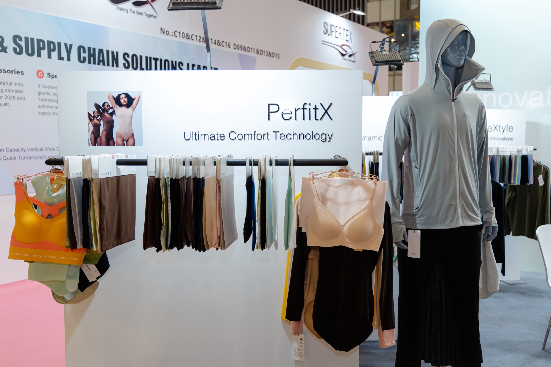 Hinh anh Về lâu dài, đây là nền tảng để ngành thời trang Việt Nam từng bước thoát khỏi vai trò gia công, hướng đến giá trị thiết kế và sản xuất có chất lượng cao hơn. 2