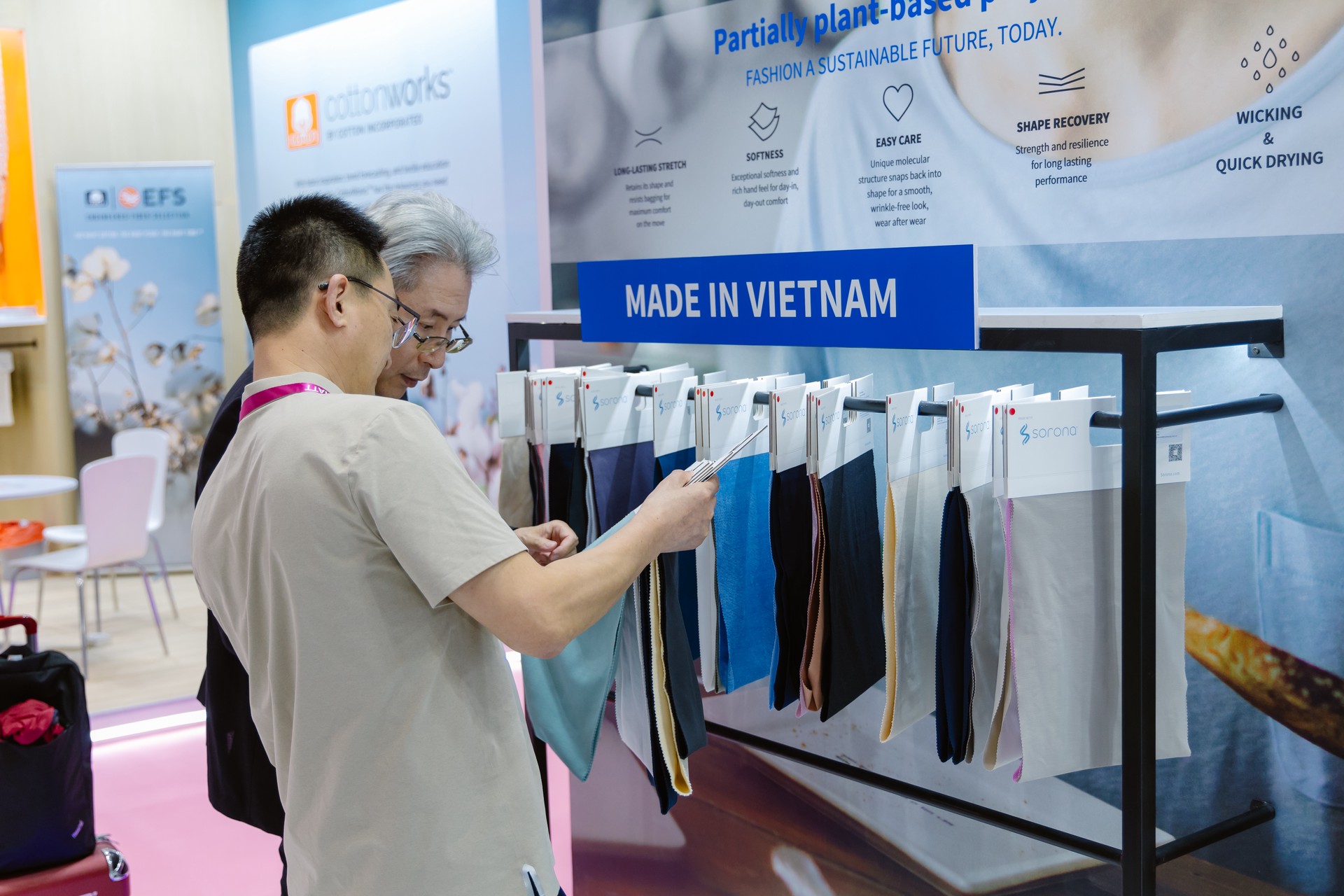 Hinh anh Diễn ra từ ngày 26-28/02/2026 tại Saigon Exhibition and Convention Center (SECC), VIATT được đánh giá là triển lãm dệt may có quy mô toàn diện hàng đầu Đông Nam Á, bao phủ trọn vẹn chuỗi giá trị từ nguyên liệu, công nghệ sản xuất đến thành phẩm cuối cùng. 3