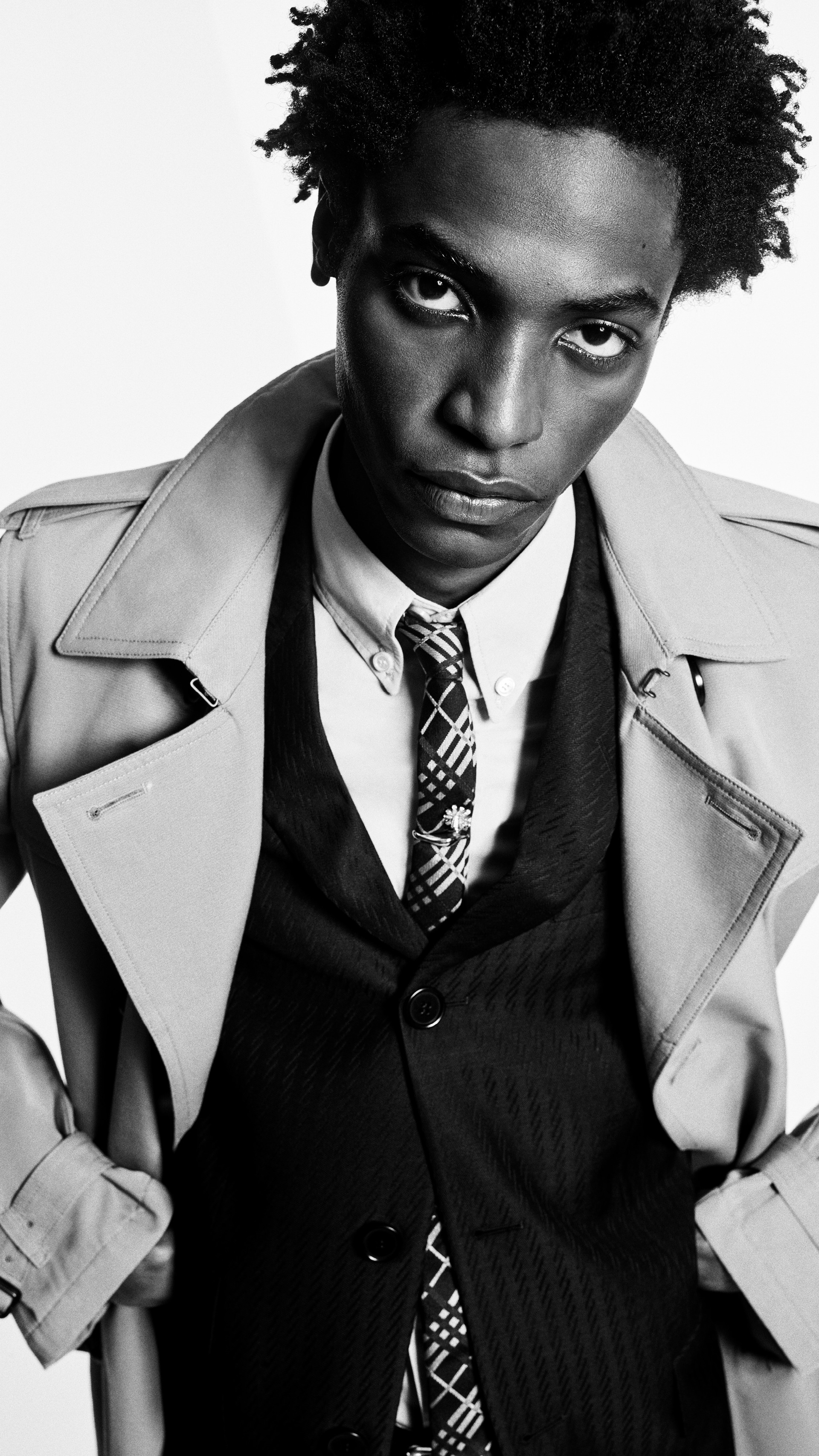 Hinh anh Burberry Unveils Its Summer 2026: Sân khấu mùa hè của Daniel Lee 10