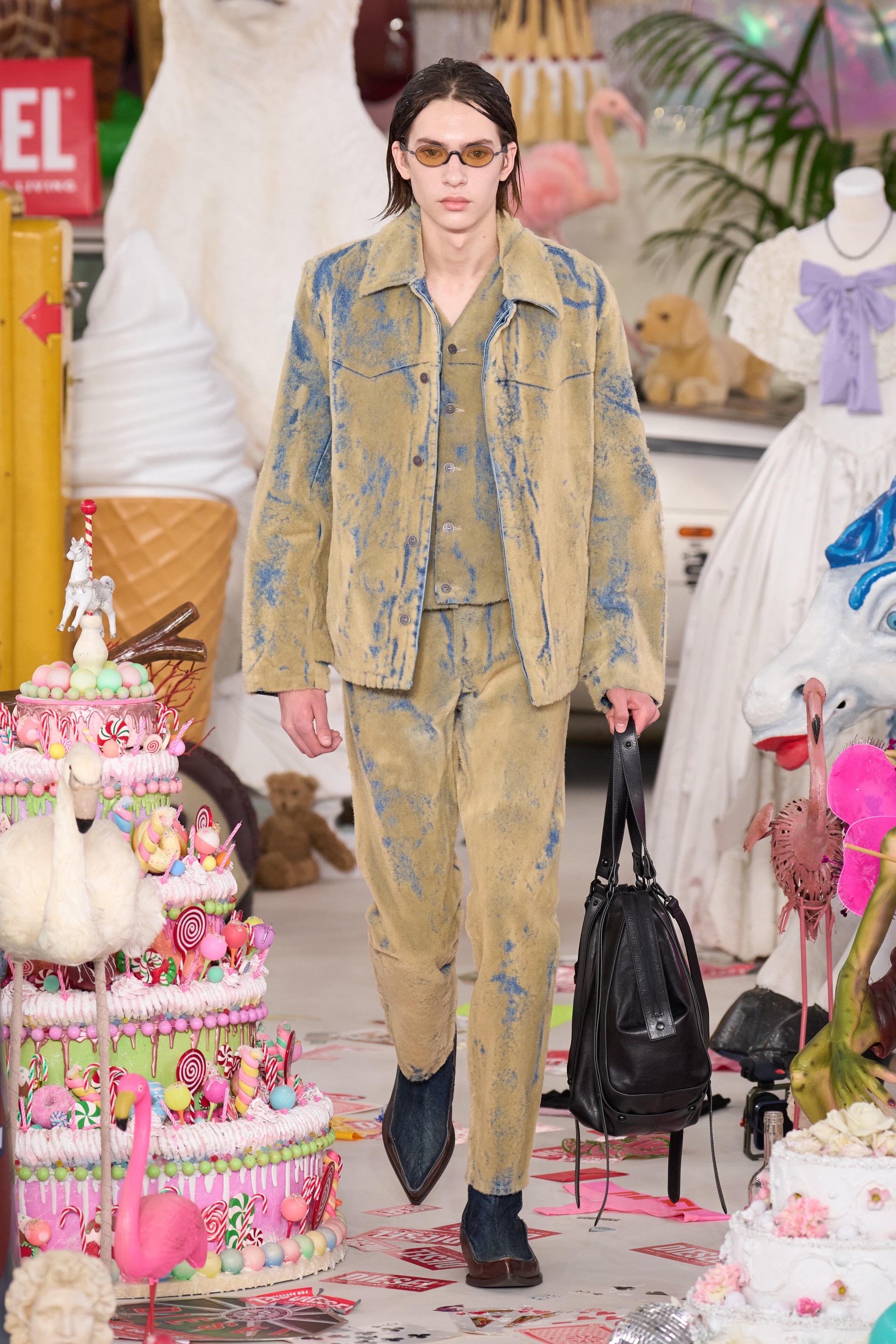 Hinh anh Diesel Thu Đông 2026: Tỉnh giấc sau bữa tiệc tàn  10