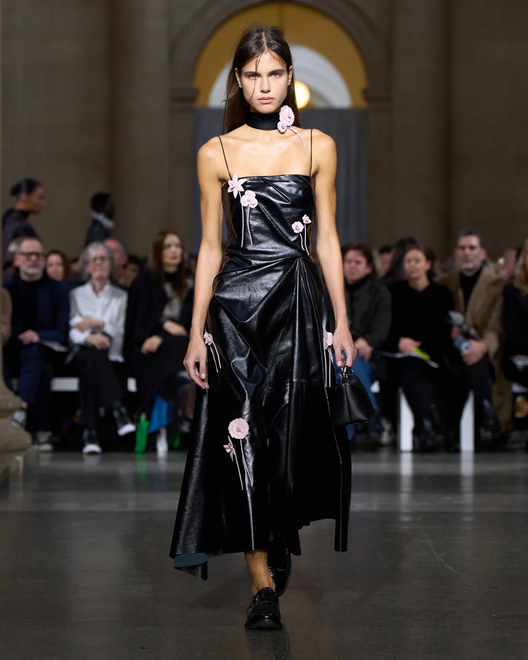 Hinh anh Erdem Fall 2026 và hai mươi thập kỷ "Chẳng khác những năm khác. Mỗi mùa đều là khám phá” 38