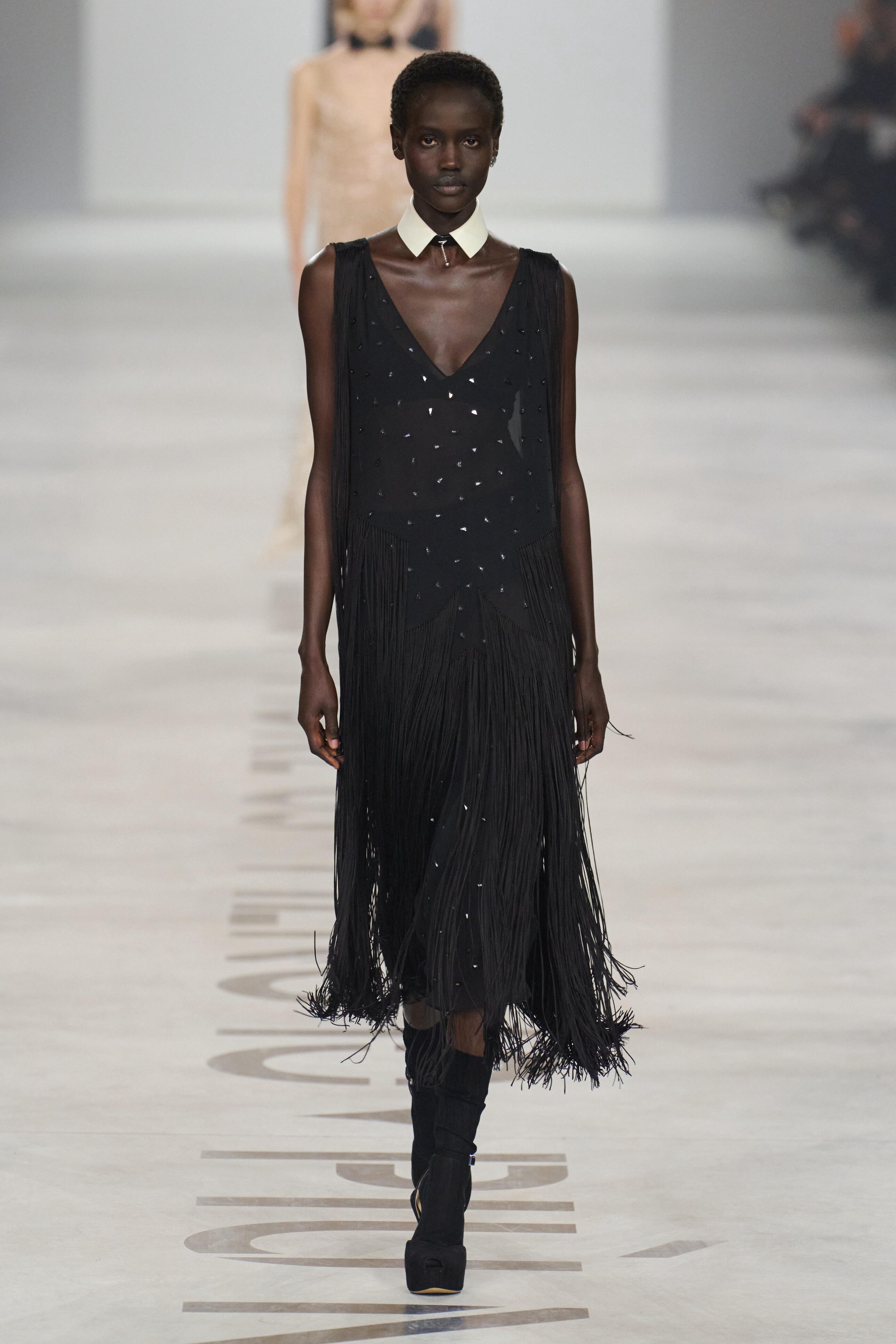 Hinh anh Fendi Thu Đông 2026: Di sản trăm năm của một tập thể sáng tạo 24