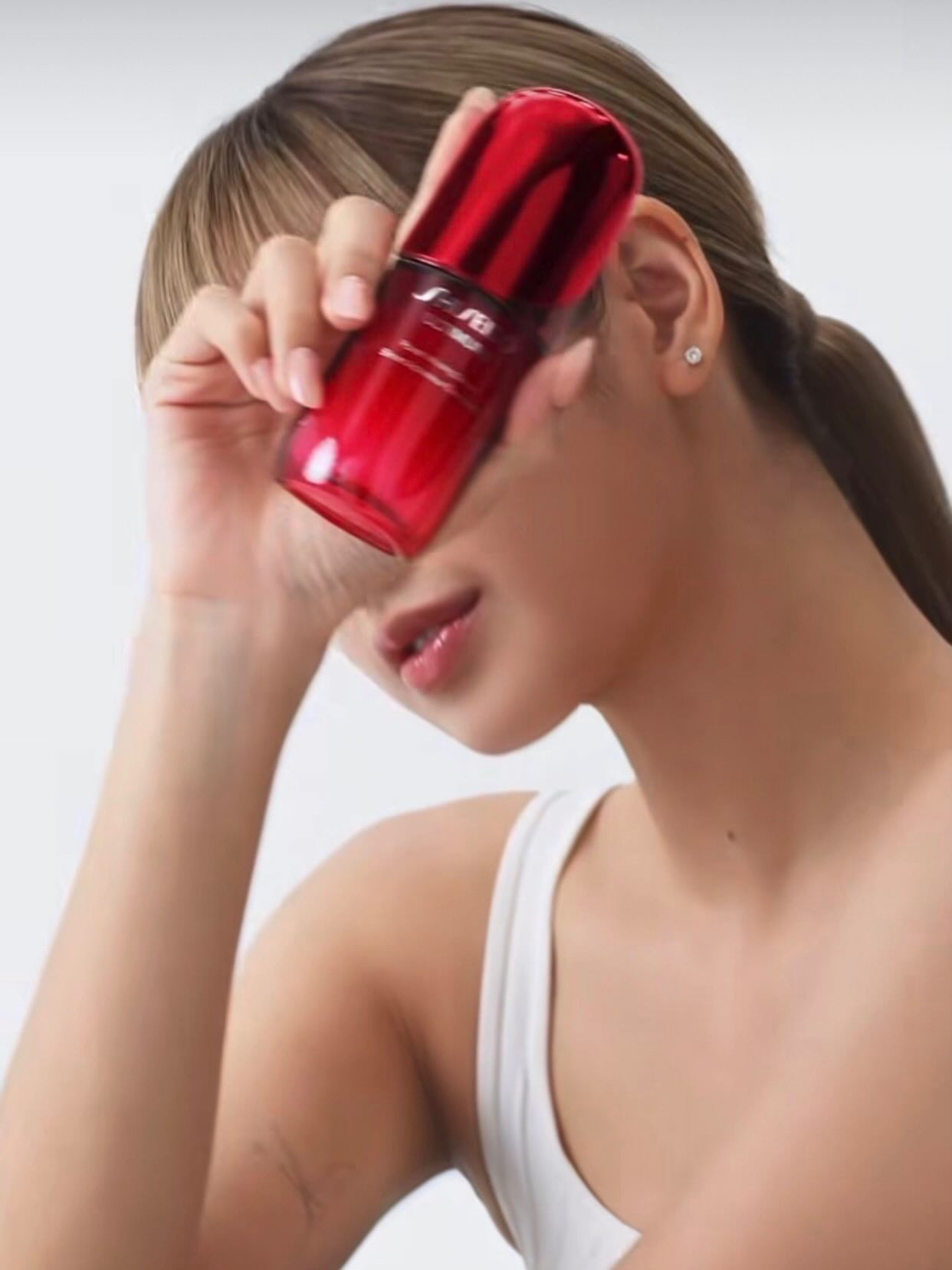 Hinh anh Đế chế Shiseido “trẻ hóa” di sản bằng cú bắt tay với Lisa 2