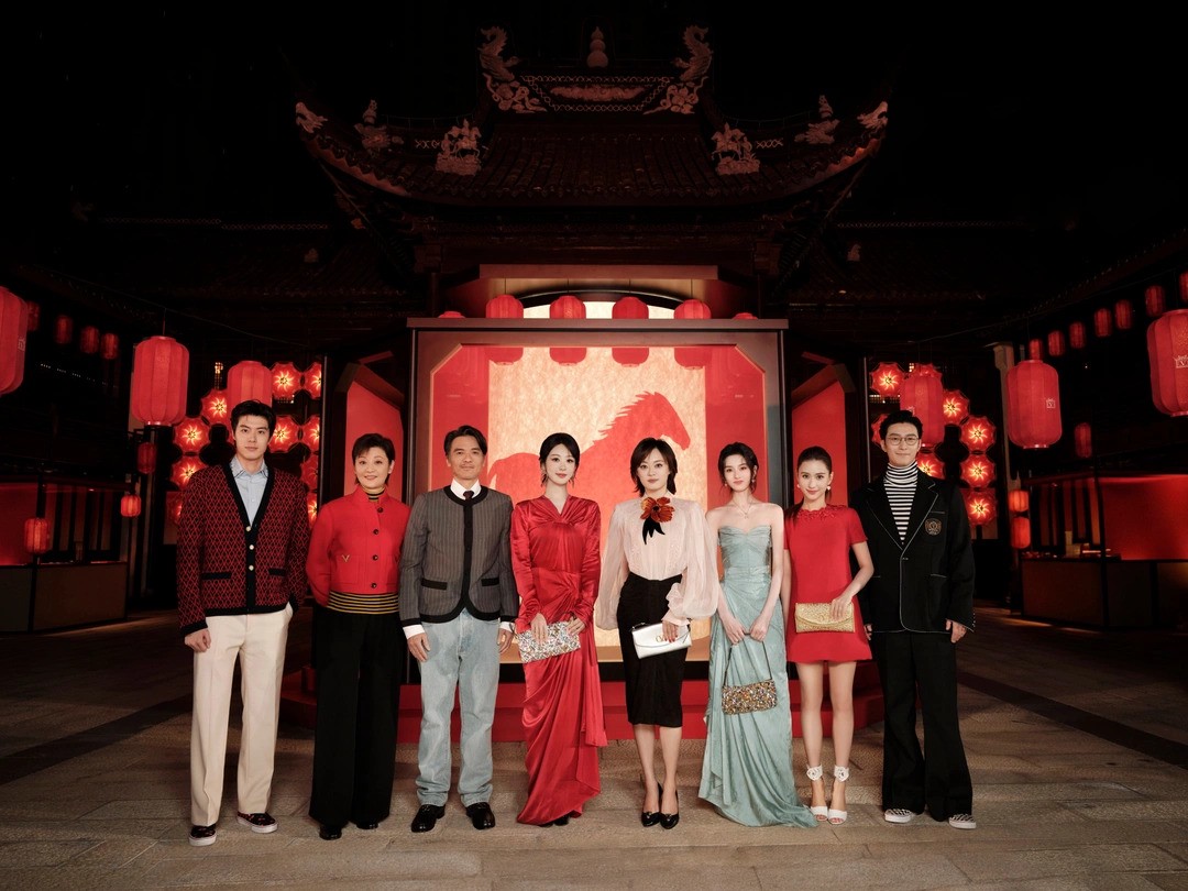 Hinh anh Tết Nguyên Đán: “mỏ vàng” tương tác cho thương hiệu xa xỉ 24