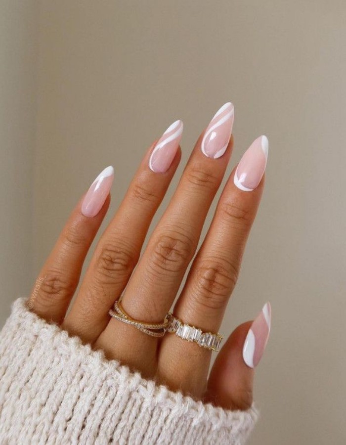 Hinh anh 6 mẫu nail xu hướng của năm 2026 12