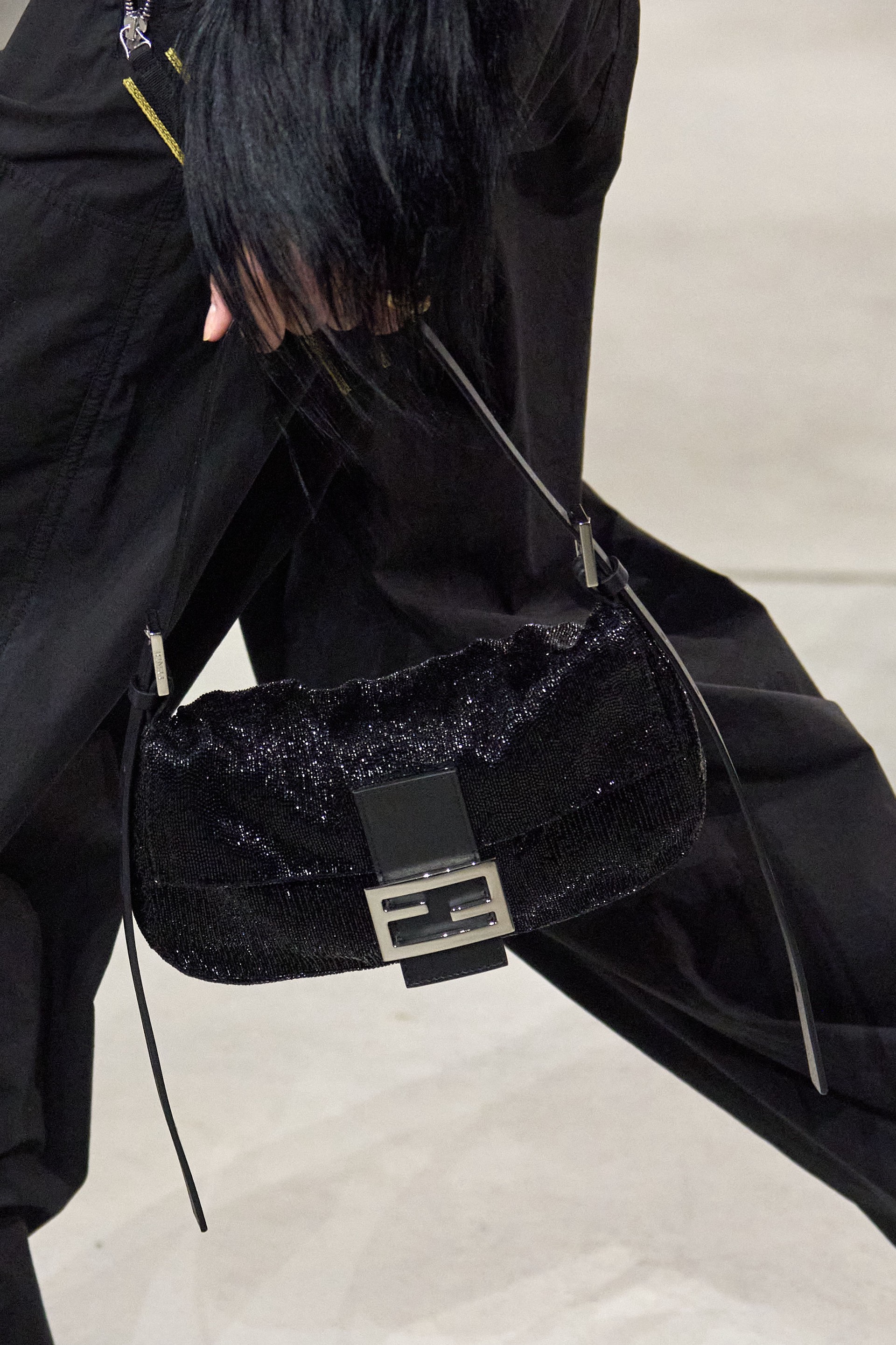 Hinh anh Fendi Thu Đông 2026: Di sản trăm năm của một tập thể sáng tạo 32