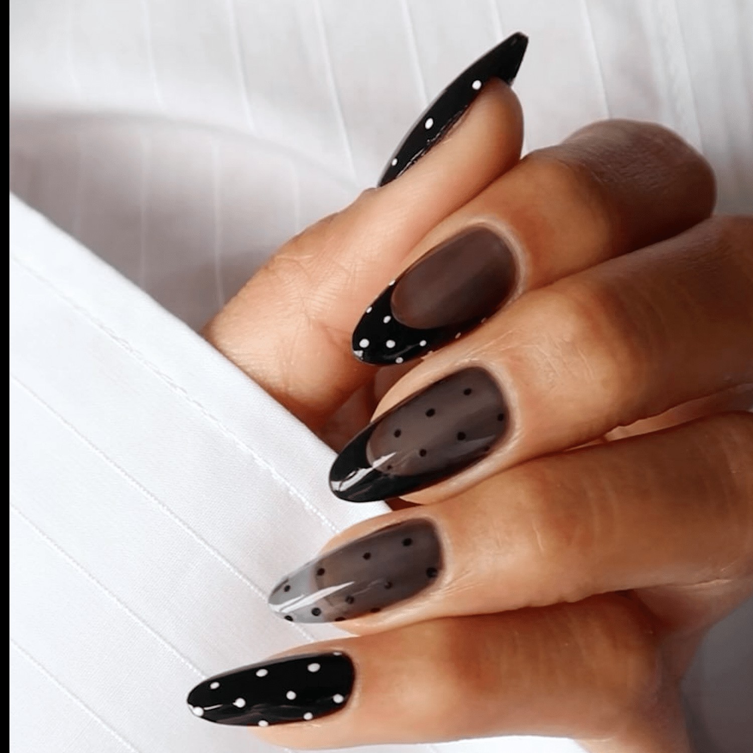 Hinh anh 6 mẫu nail xu hướng của năm 2026 9