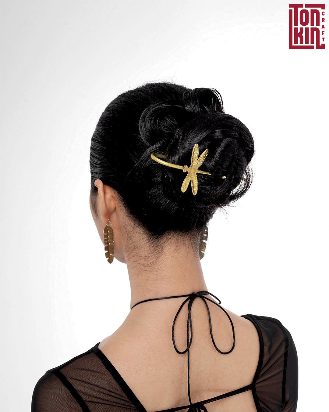 Hinh anh Phụ kiện thủ công Việt sánh đôi cùng áo dài dịp Tết 9