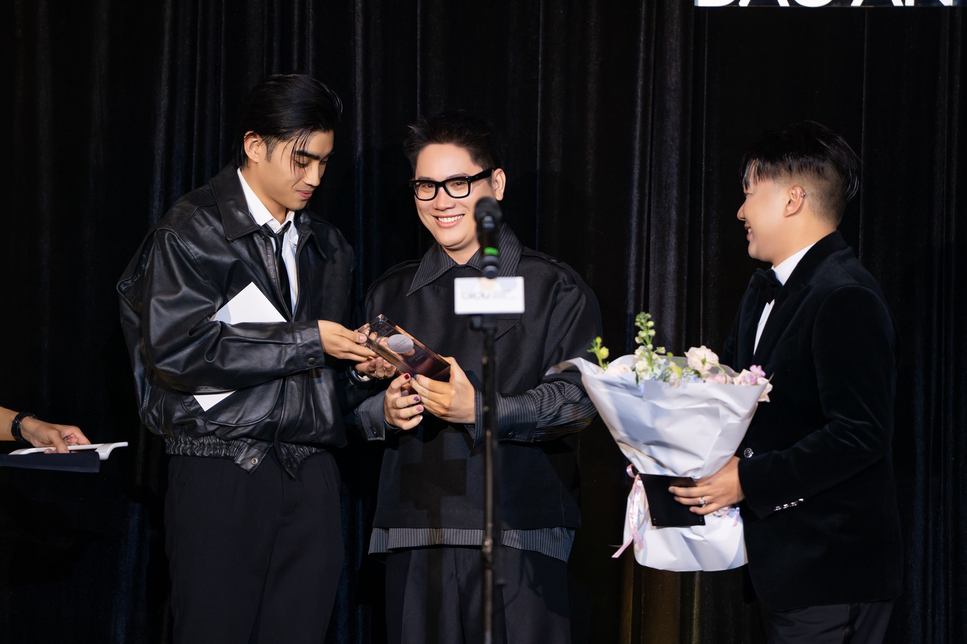 Hinh anh BIDU AWARDS 2025: Kiến tạo bệ đỡ vững chắc cho bản sắc thời trang Việt 17