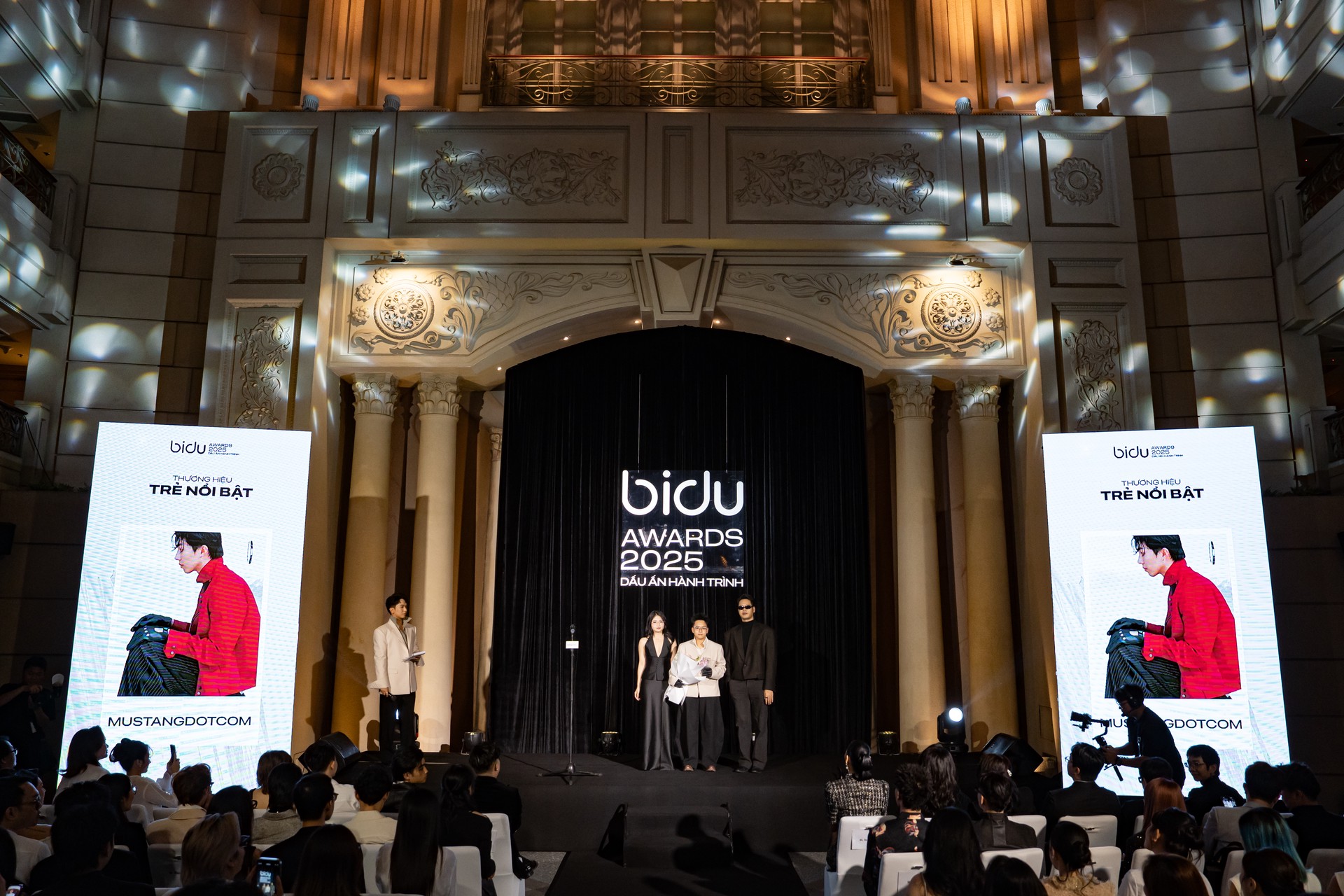 Hinh anh BIDU AWARDS 2025: Kiến tạo bệ đỡ vững chắc cho bản sắc thời trang Việt 9