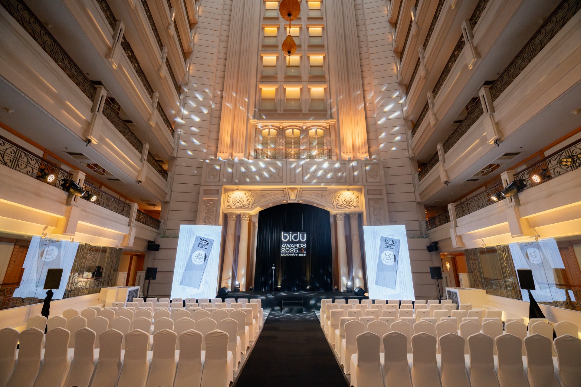 Hinh anh BIDU AWARDS 2025: Kiến tạo bệ đỡ vững chắc cho bản sắc thời trang Việt 1