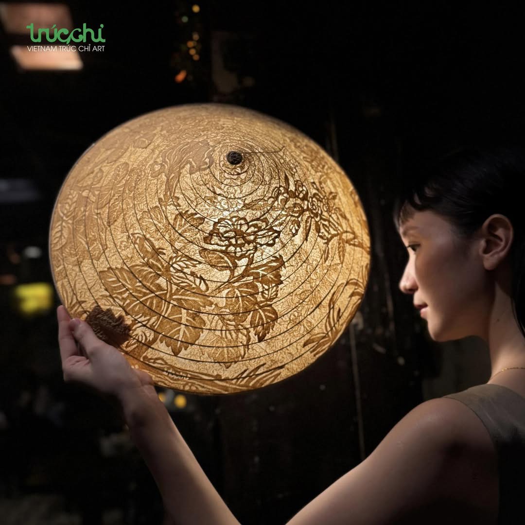 Hinh anh Phụ kiện thủ công Việt sánh đôi cùng áo dài dịp Tết 6