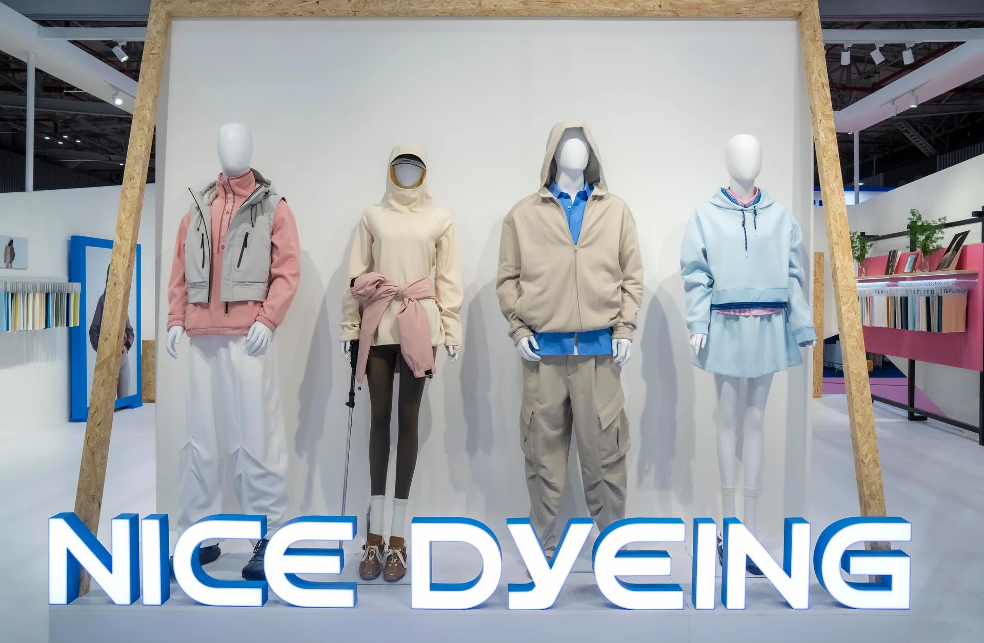 Hinh anh SR News: Điểm tin thời trang Việt 4/3 3