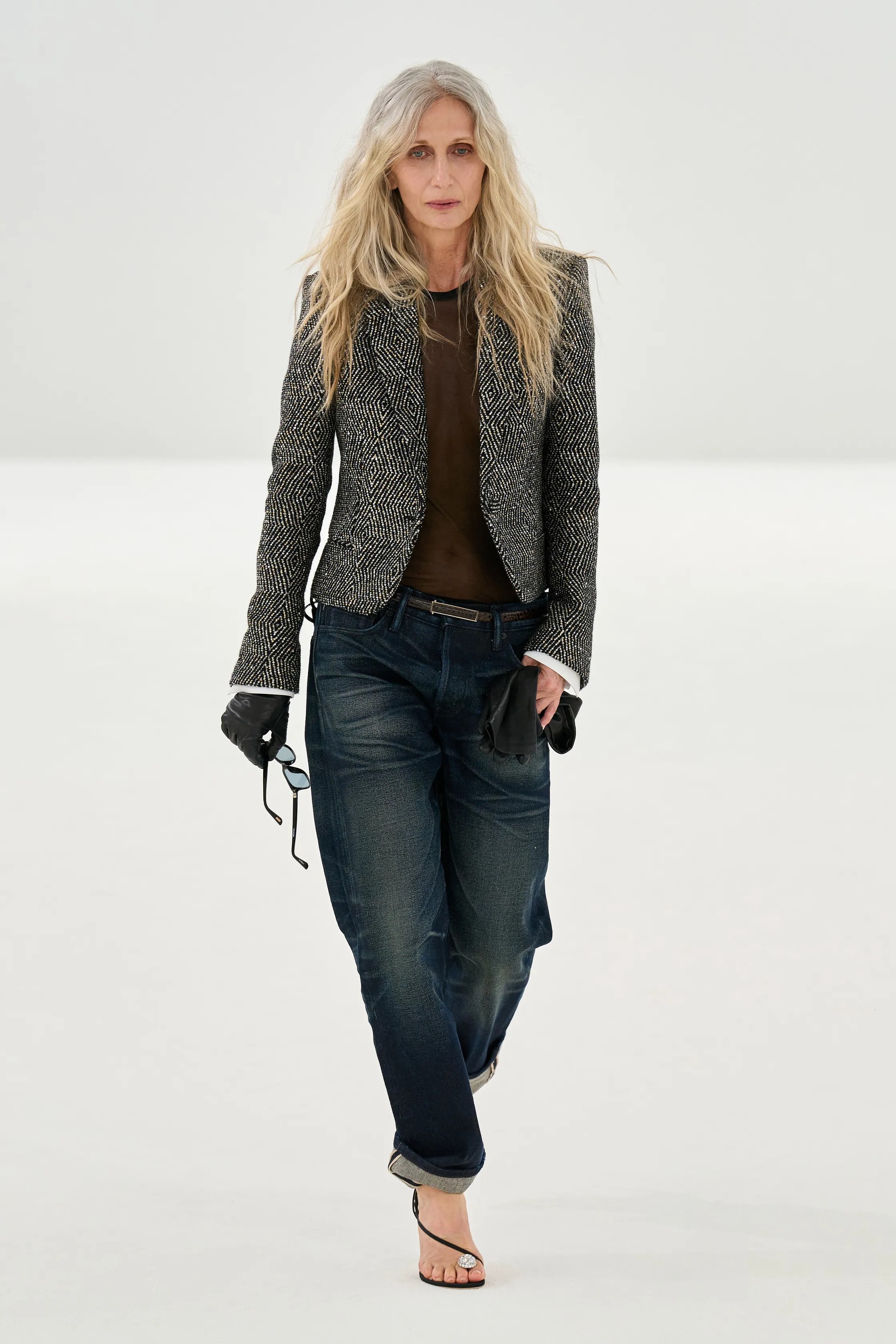 Hinh anh Denim, sơ mi pastel và tủ đồ Tom Ford rộng mở hơn 3