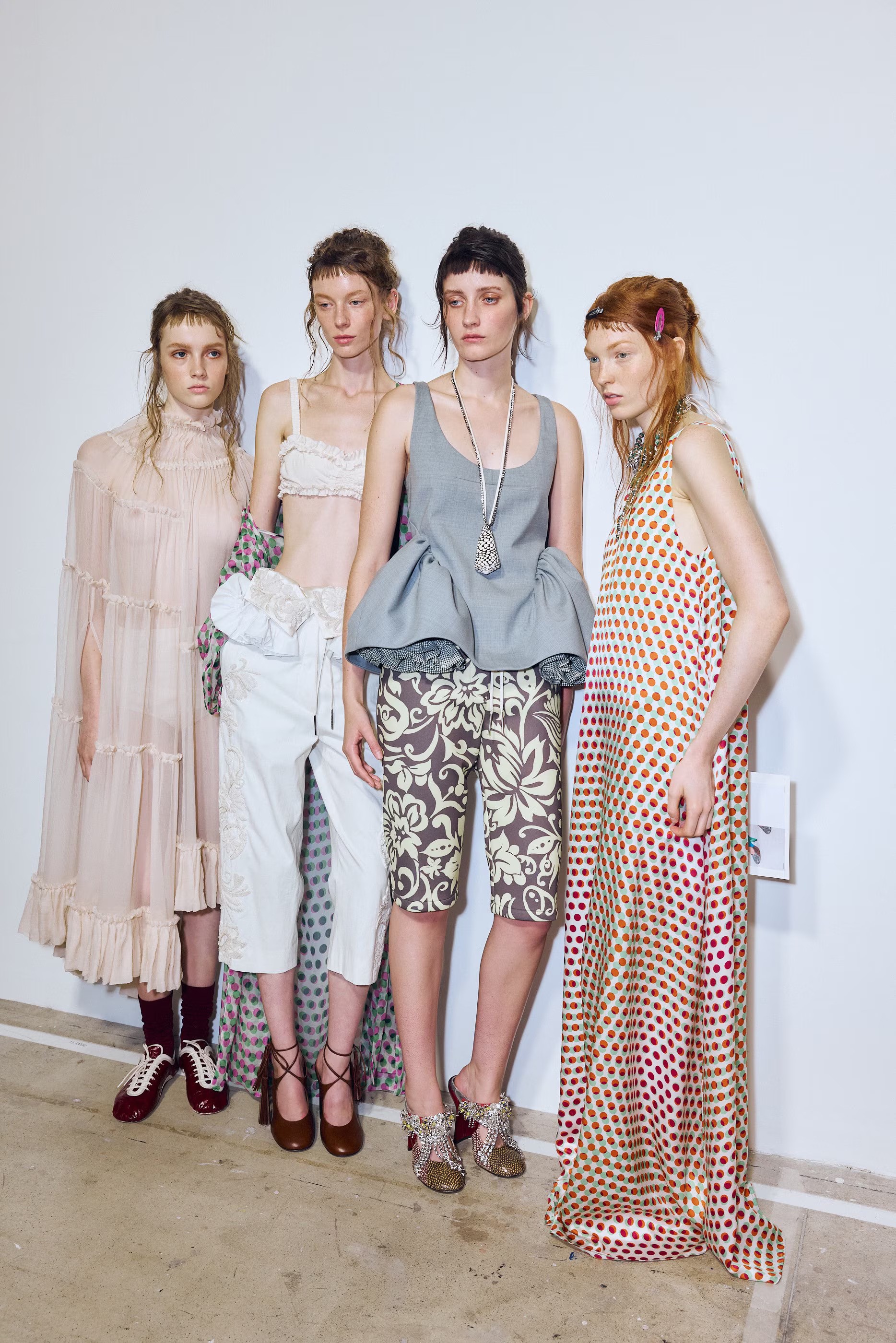 Hinh anh Điều gì khiến một chiếc áo khoác denim nhuộm bùn tại Nhật Bản được nhiều người xếp hàng chờ suốt nửa năm? 1