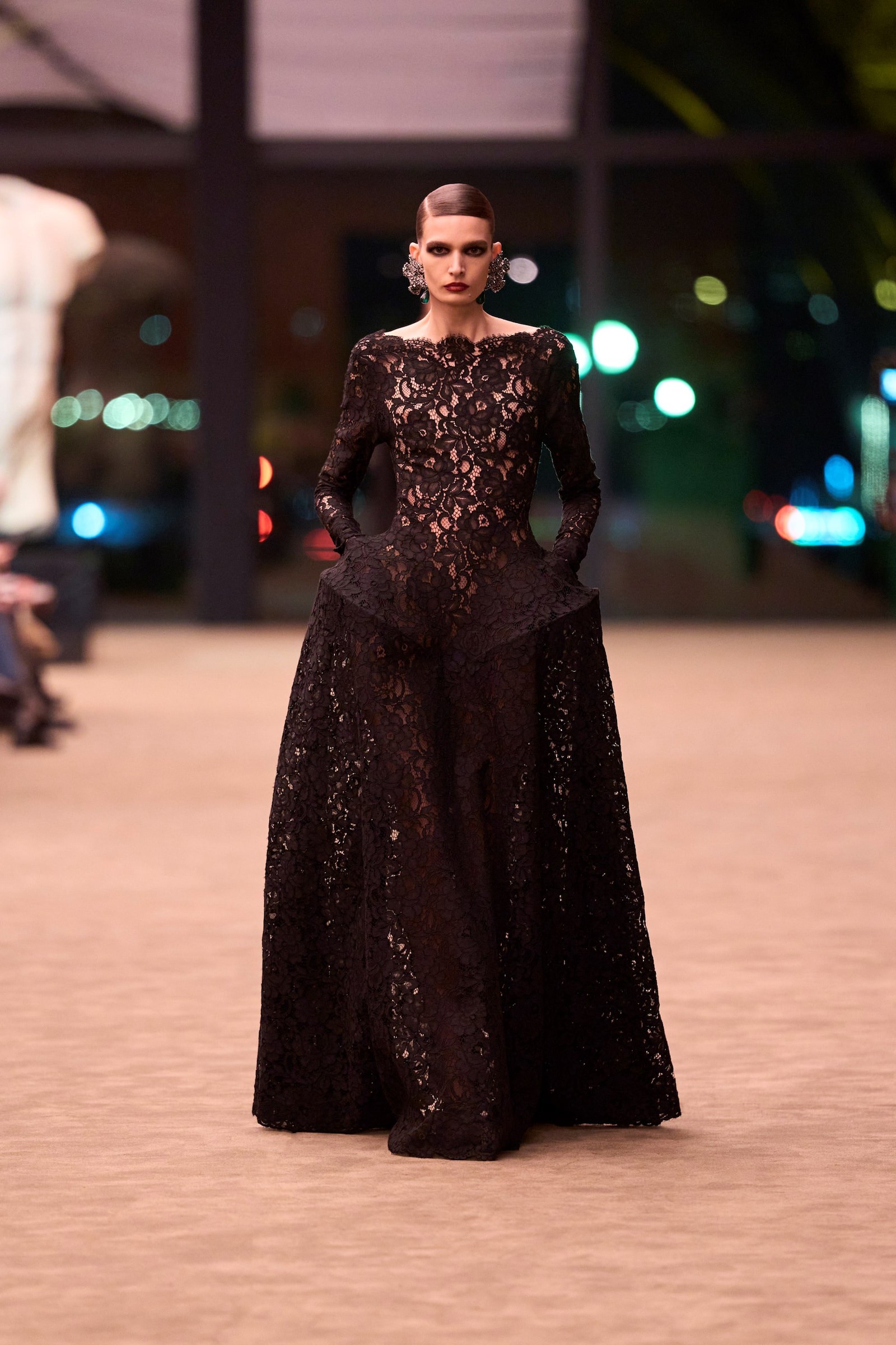 Hinh anh Saint Laurent Thu Đông 2026: Dành cho di sản Le Smoking huyền thoại 10