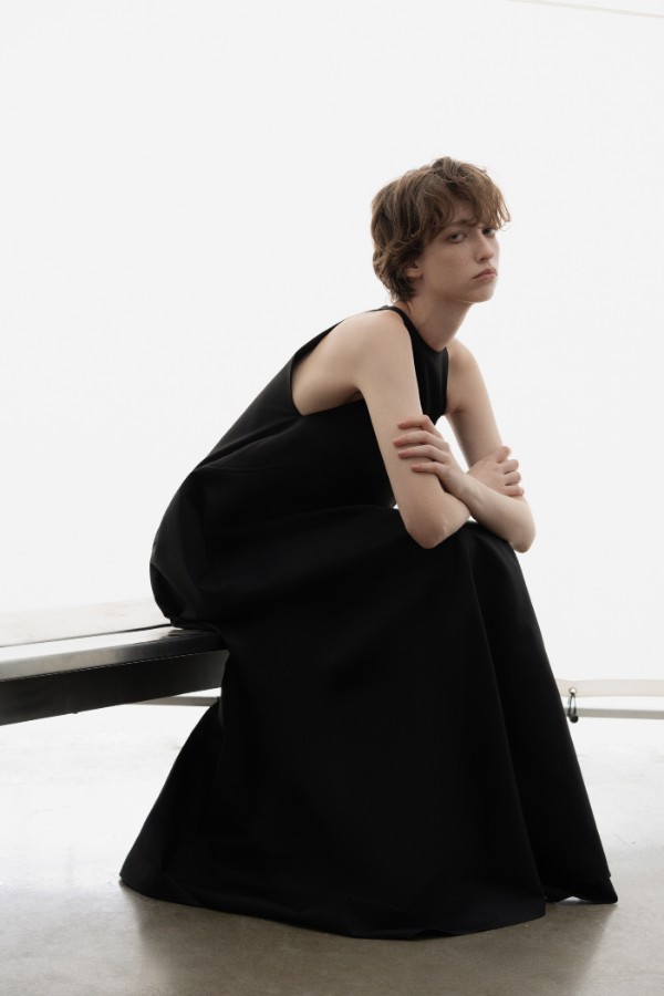 Hinh anh MARE - Bản tuyên ngôn của khí chất tĩnh lặng 8