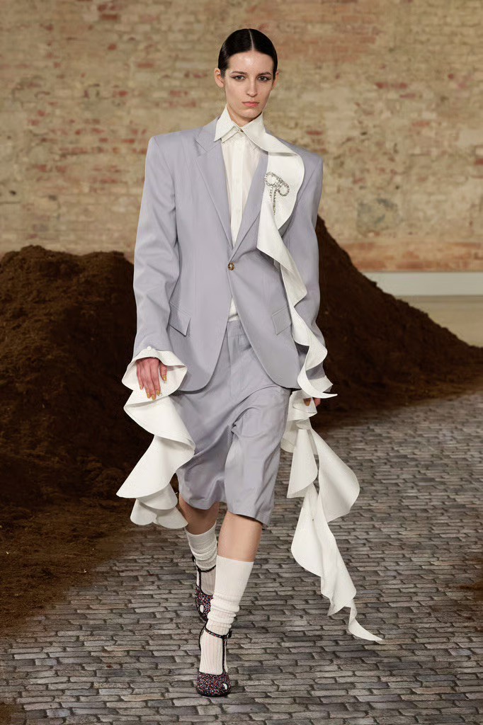 Hinh anh Đọc thêm: 33