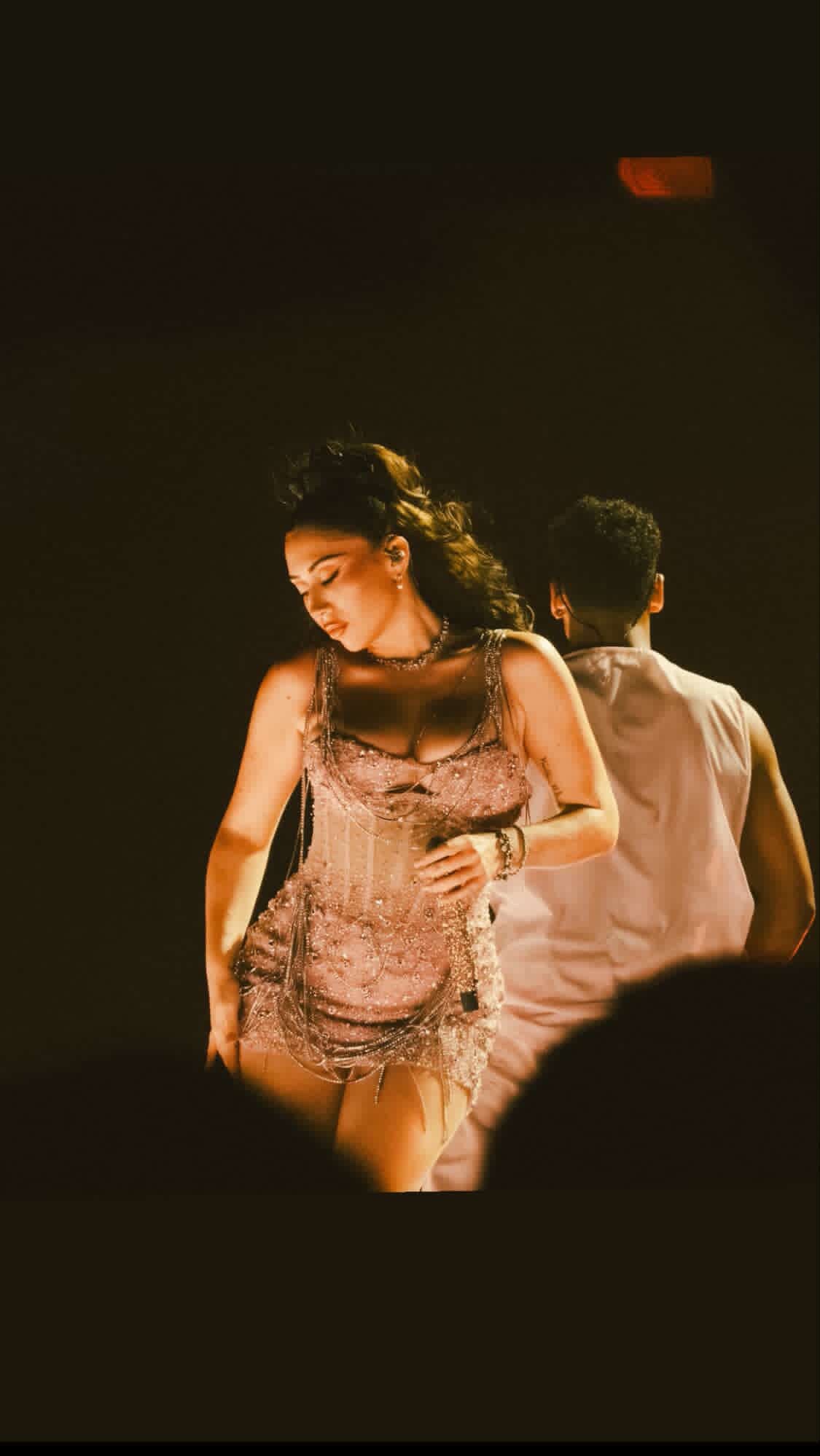 Hinh anh DO LONG nâng tầm sự hiện diện của thời trang Việt bản đồ quốc tế 8