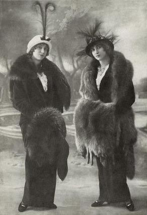 Hinh anh Những keywords làm nên dress code Modern Belle Époque 2