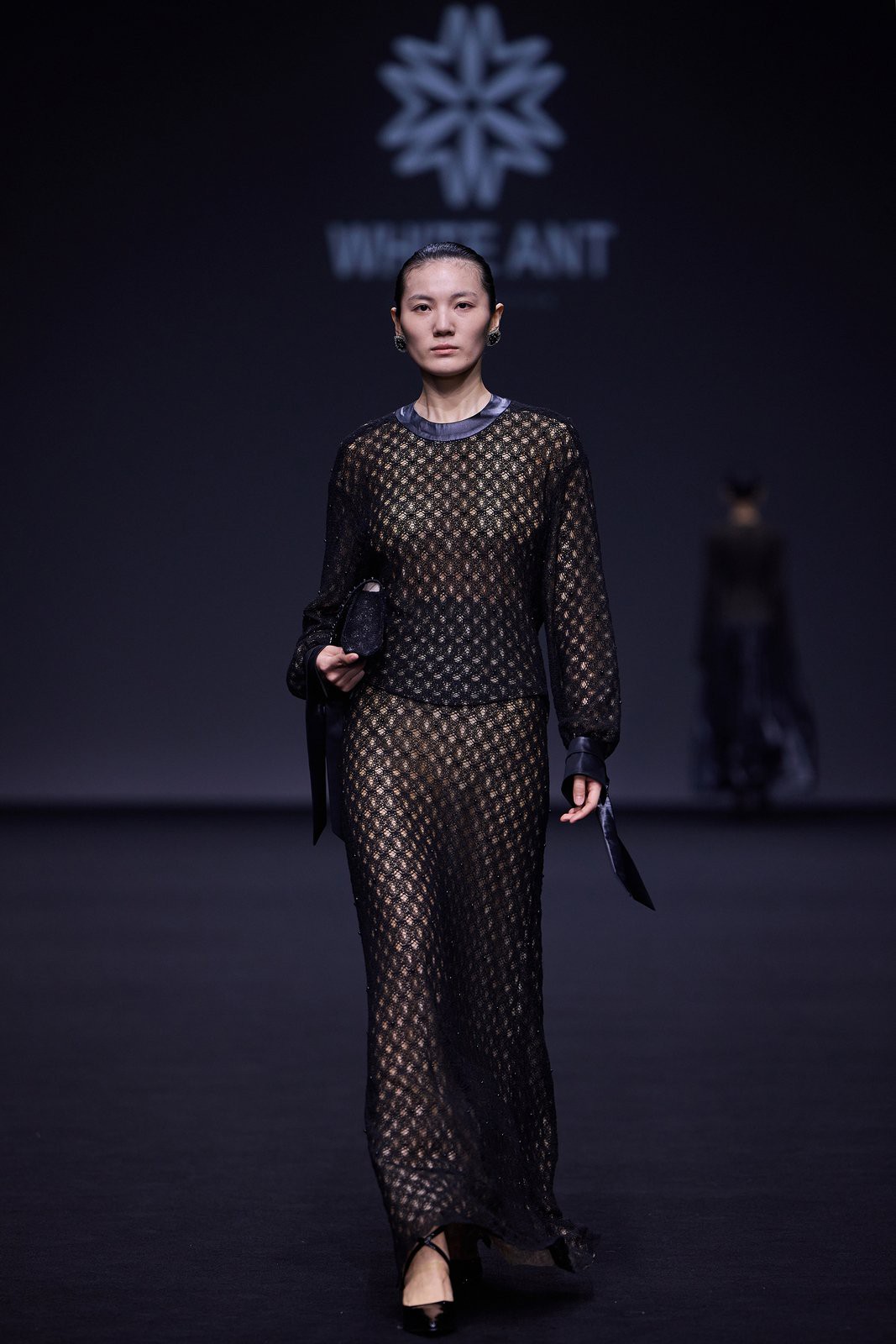 Hinh anh Bền chí - Bền bỉ - Bền vững: WHITE ANT và trái ngọt đầu tiên tại Shanghai Fashion Week 18