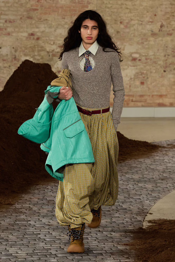 Hinh anh Đọc thêm: 32