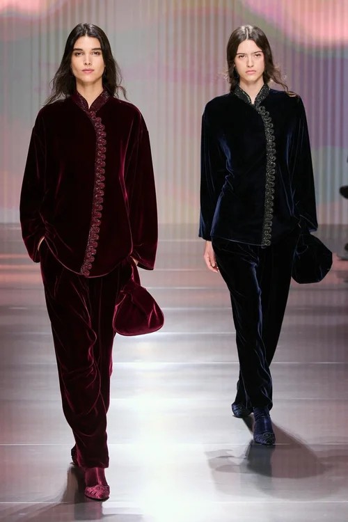 Hinh anh Giorgio Armani Thu Đông 2026: Tác phẩm đầu tay của người “kế vị” 13