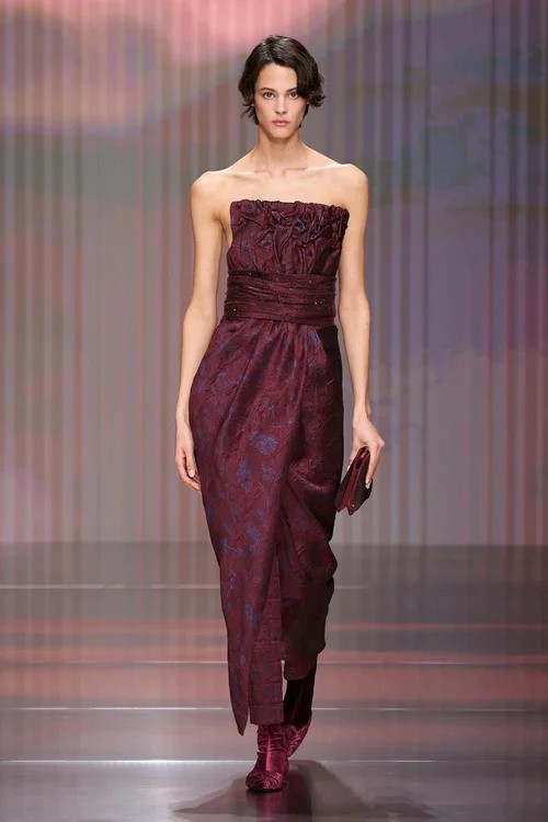 Hinh anh Giorgio Armani Thu Đông 2026: Tác phẩm đầu tay của người “kế vị” 10