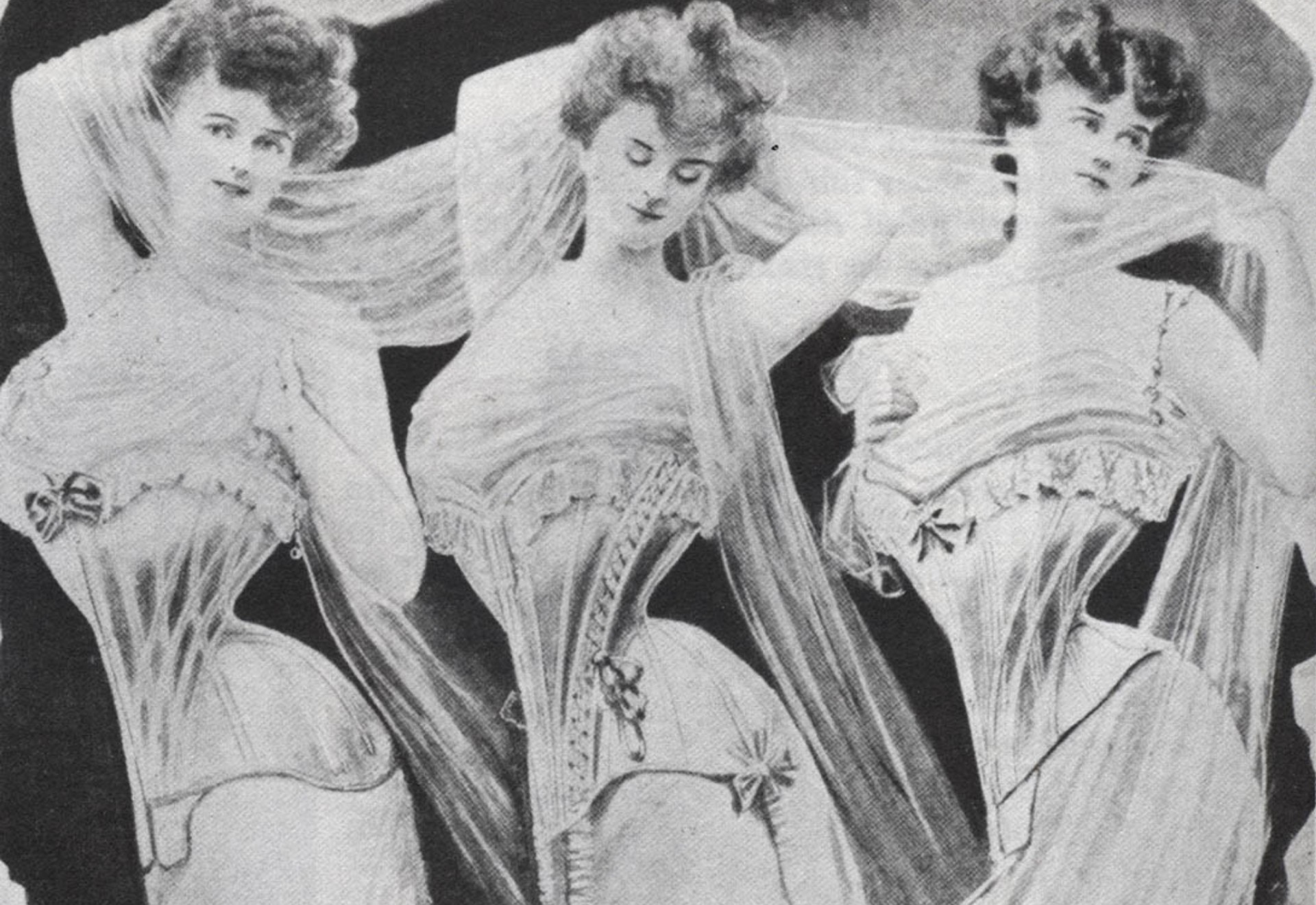 Hinh anh Những keywords làm nên dress code Modern Belle Époque 16