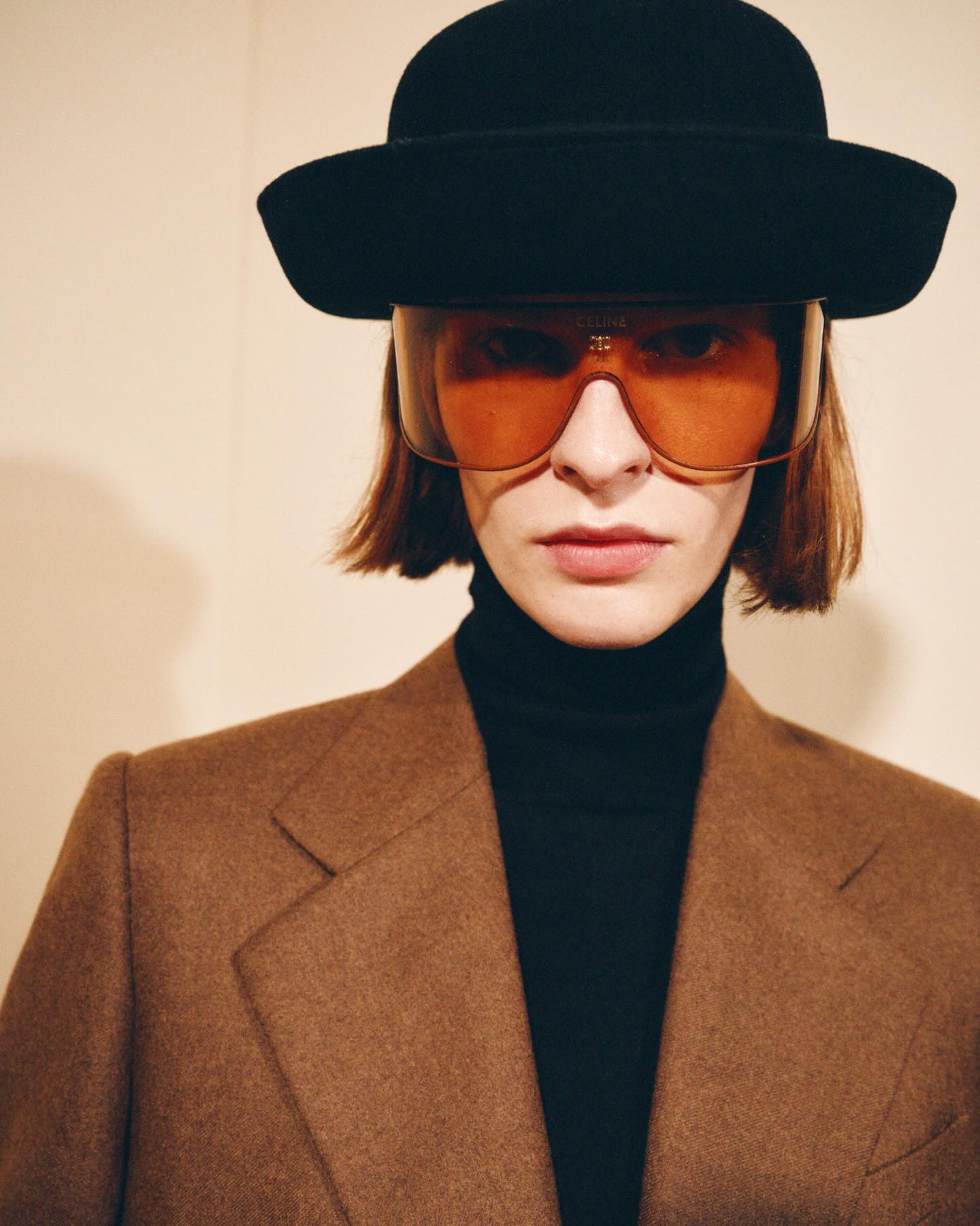 Hinh anh Celine Thu Đông 2026: Trong tủ đồ của những bước chân Paris 4