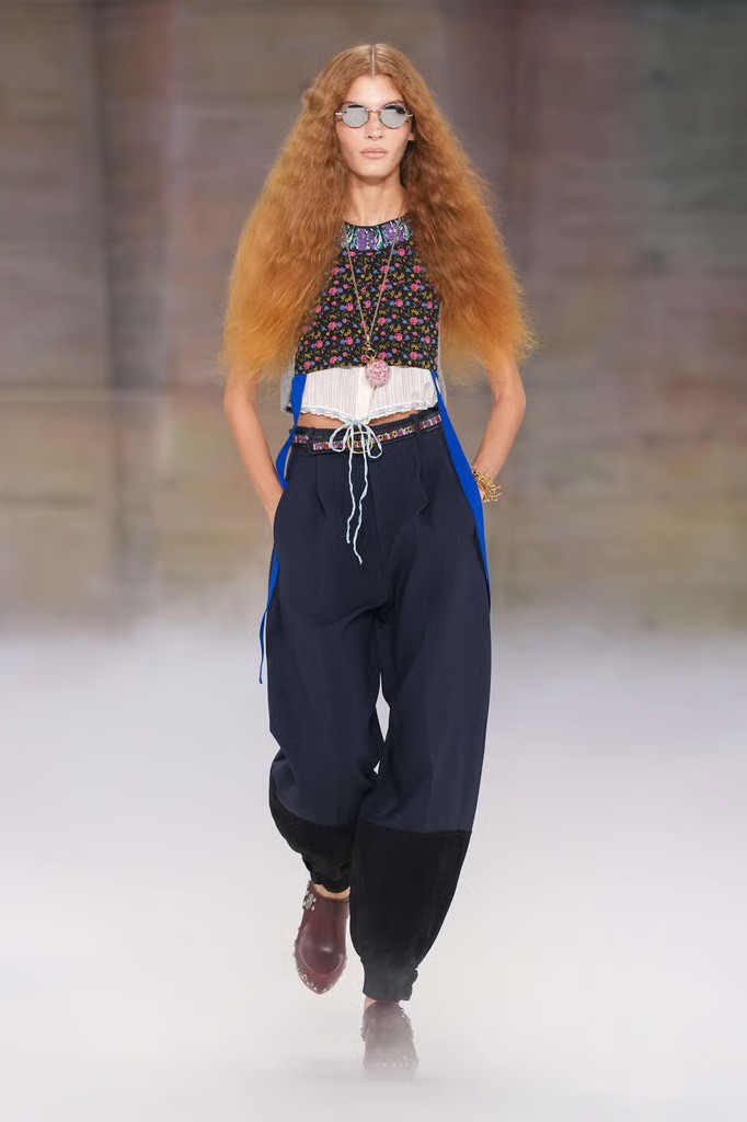 Hinh anh Đọc thêm: 25