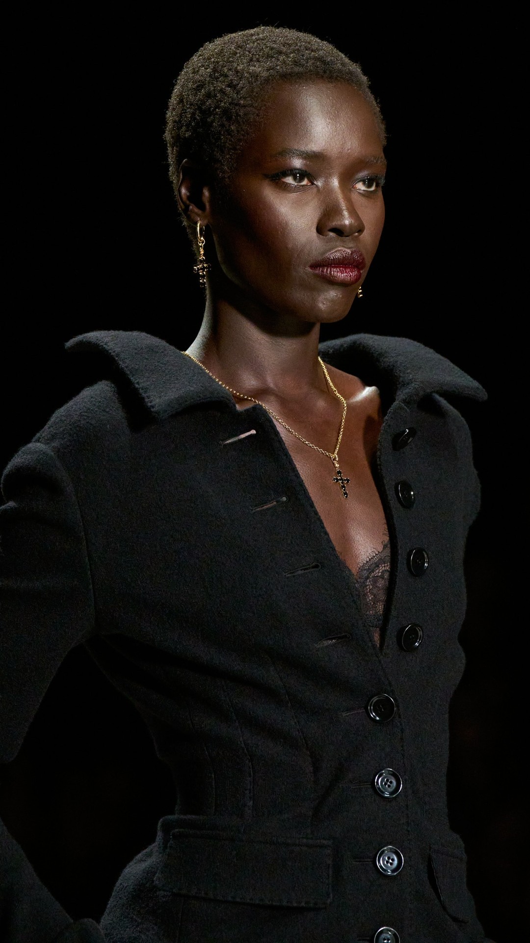 Hinh anh Tailoring -&nbsp;nền tảng cốt lõi của bộ sưu tập 13