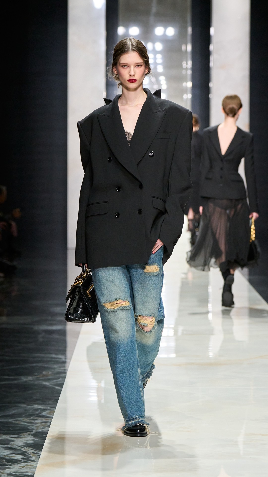 Hinh anh Tailoring -&nbsp;nền tảng cốt lõi của bộ sưu tập 9