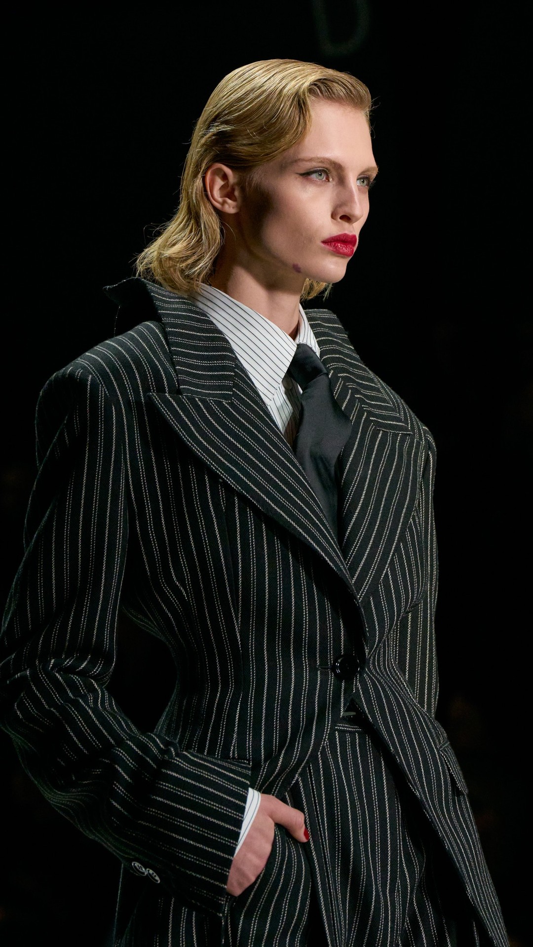 Hinh anh Tailoring -&nbsp;nền tảng cốt lõi của bộ sưu tập 17