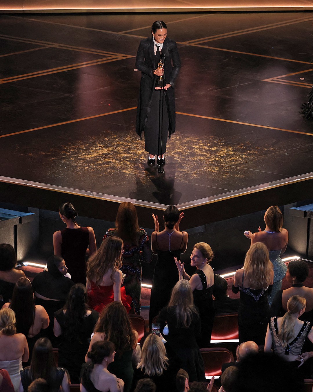 Hinh anh Autumn Durald Arkapaw xác lập kỷ lục: Người phụ nữ đầu tiên thắng giải “Quay phim xuất sắc nhất” tại Oscars 7