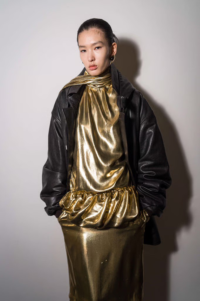 Hinh anh  Ferragamo Fall Winter 2026: Thủy thủ, quán rượu lậu speakeasy và hội họa Mỹ 5