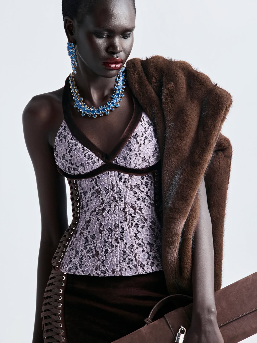 Hinh anh 5 thương hiệu Việt giải mã dress code “Modern Belle Époque” tại SR Fashion Awards 2026 16