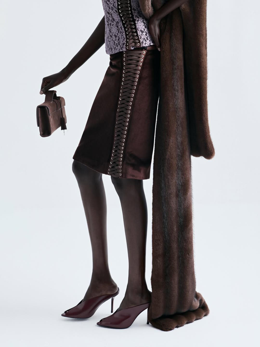 Hinh anh 5 thương hiệu Việt giải mã dress code “Modern Belle Époque” tại SR Fashion Awards 2026 17